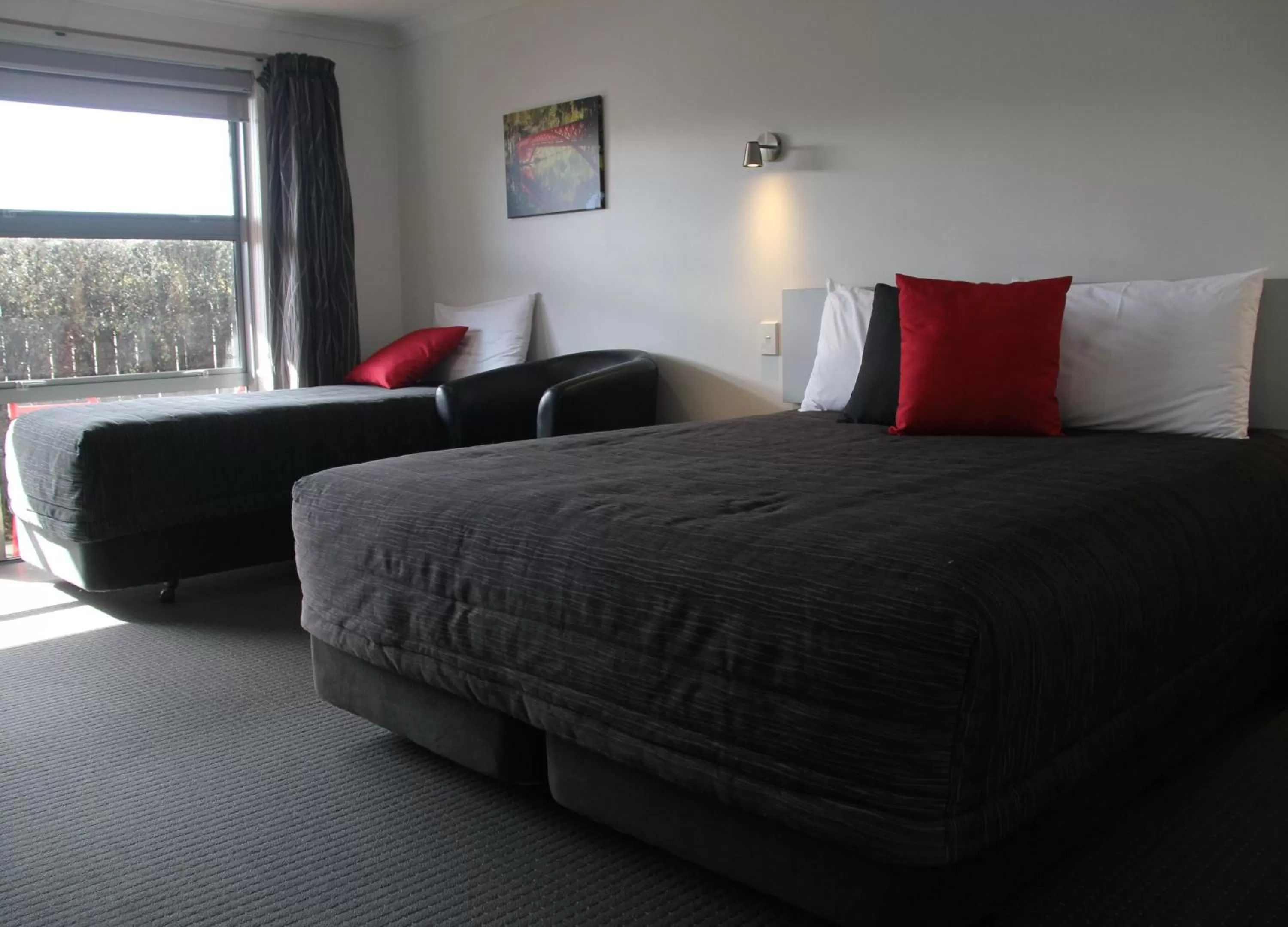 Bedroom, Bed in Pukekura Motor Lodge