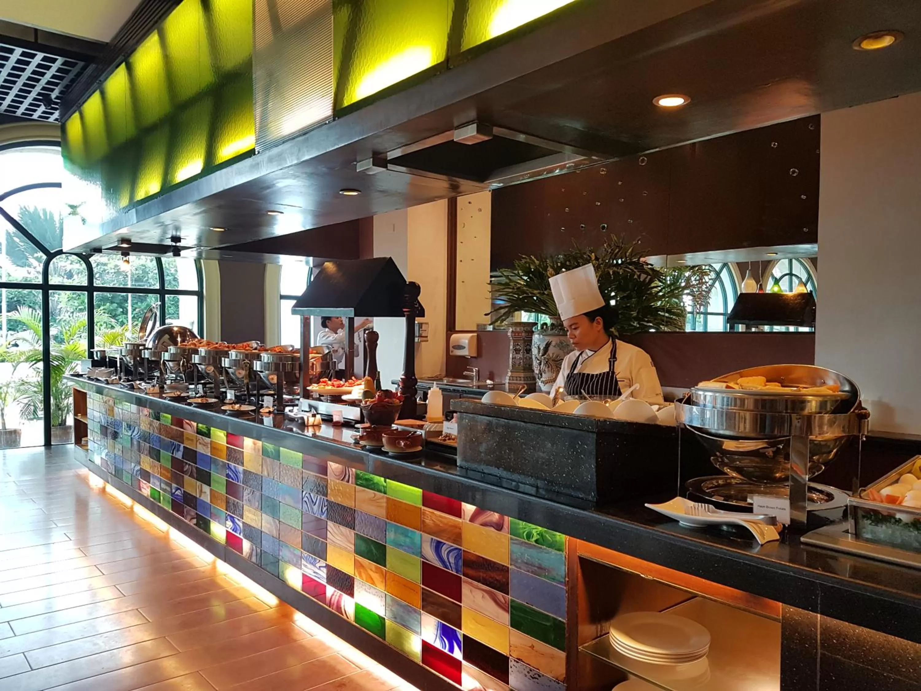 Restaurant/places to eat in Waterfront Airport Hotel and Casino