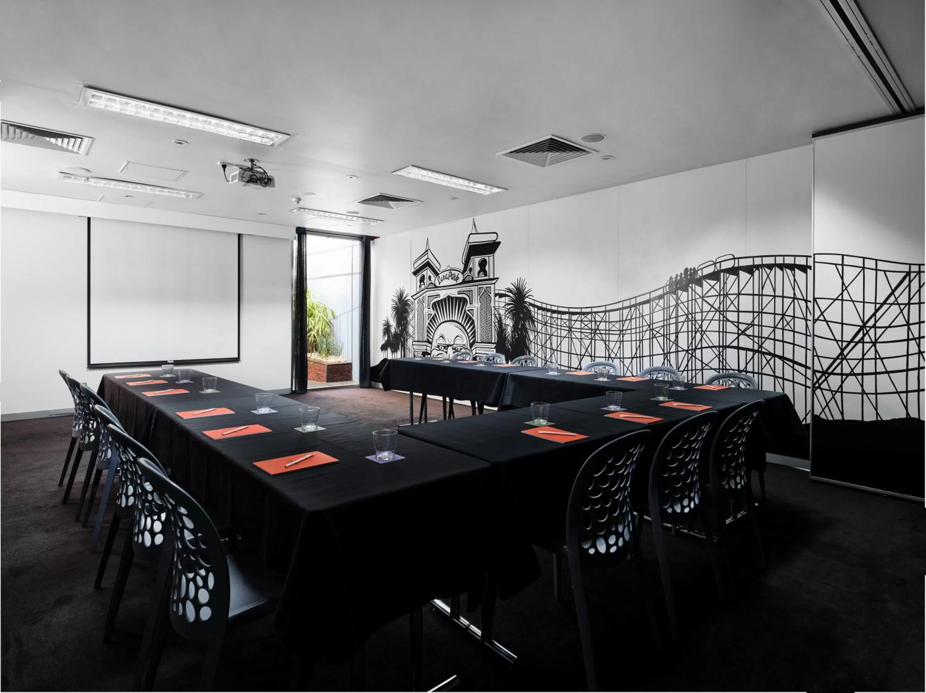 Meeting/conference room in Saint Kilda Beach Hotel