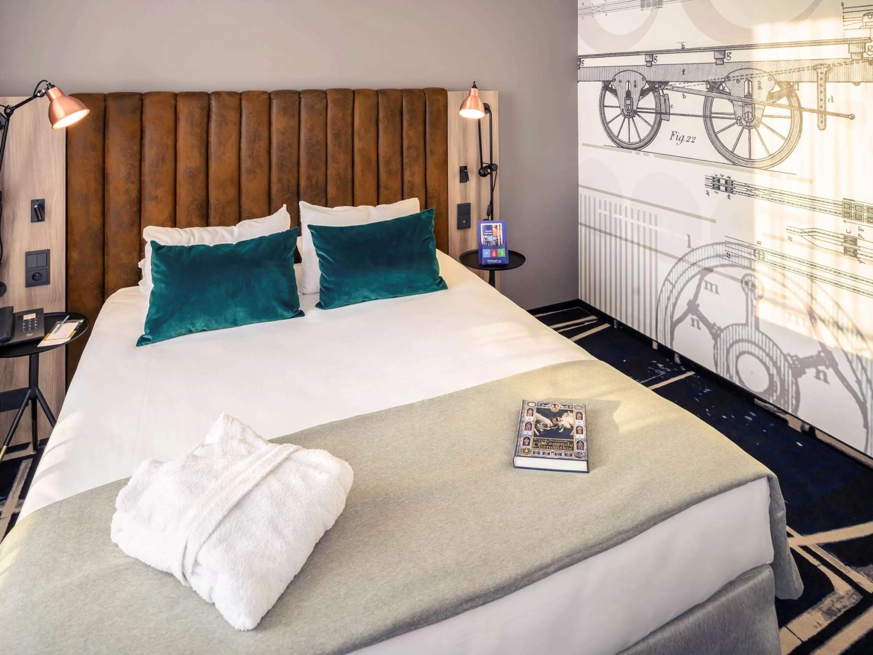 Photo of the whole room, Bed in Hotel Mercure Poznań Centrum