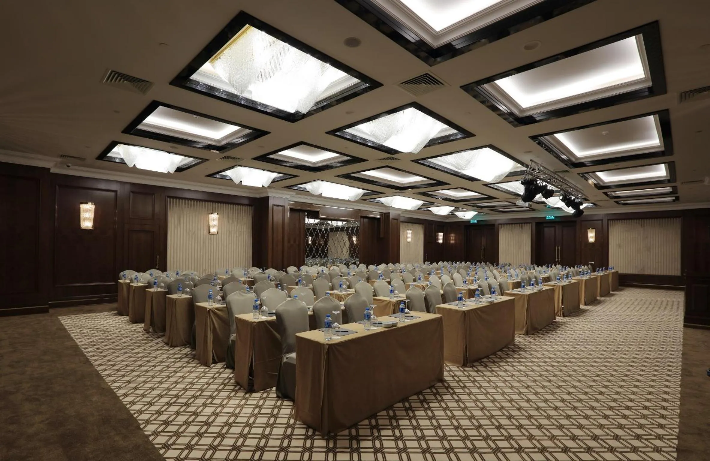 Banquet/Function facilities in Latanya Hotel Ankara