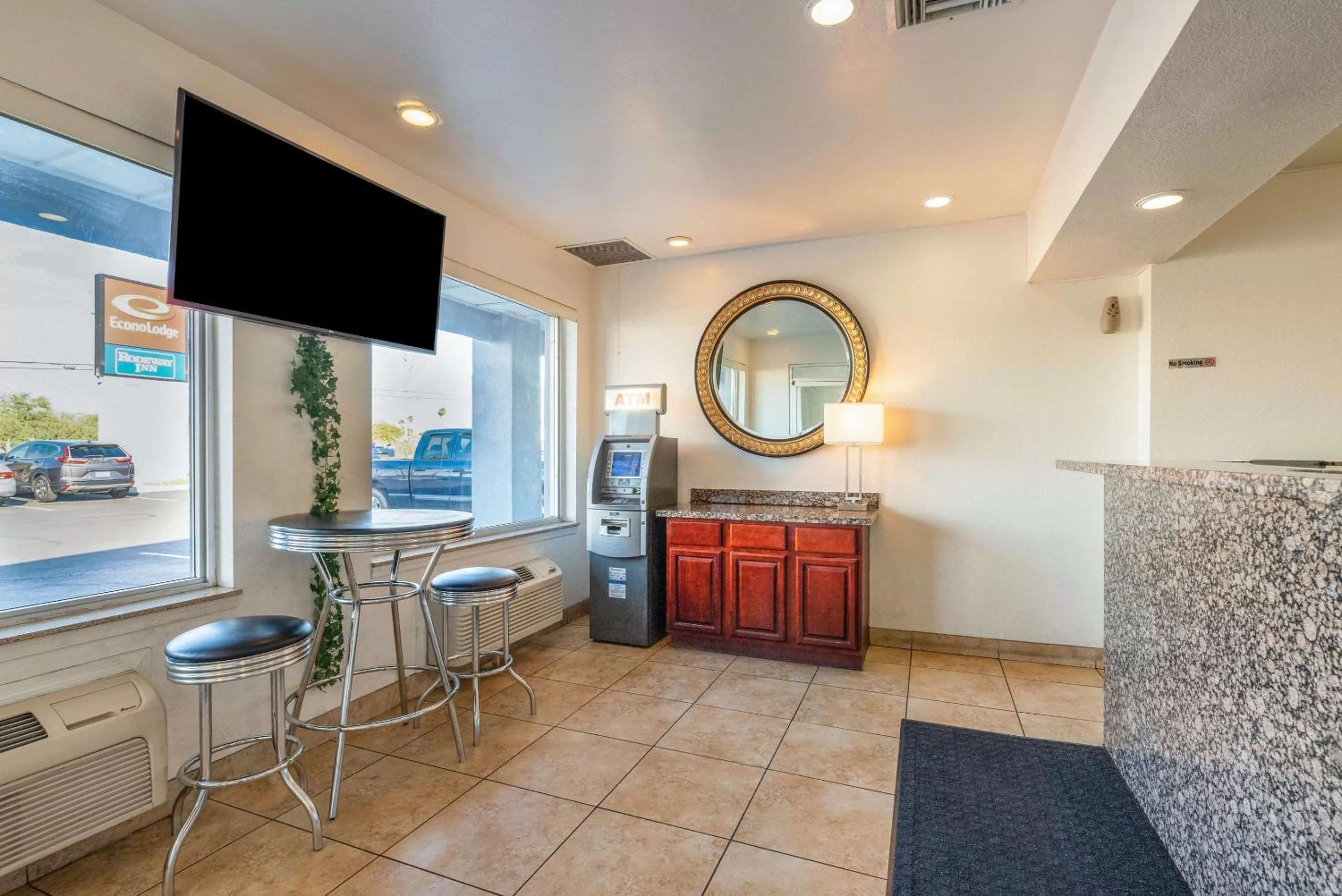 Lobby or reception in Econo Lodge Phoenix North I-17