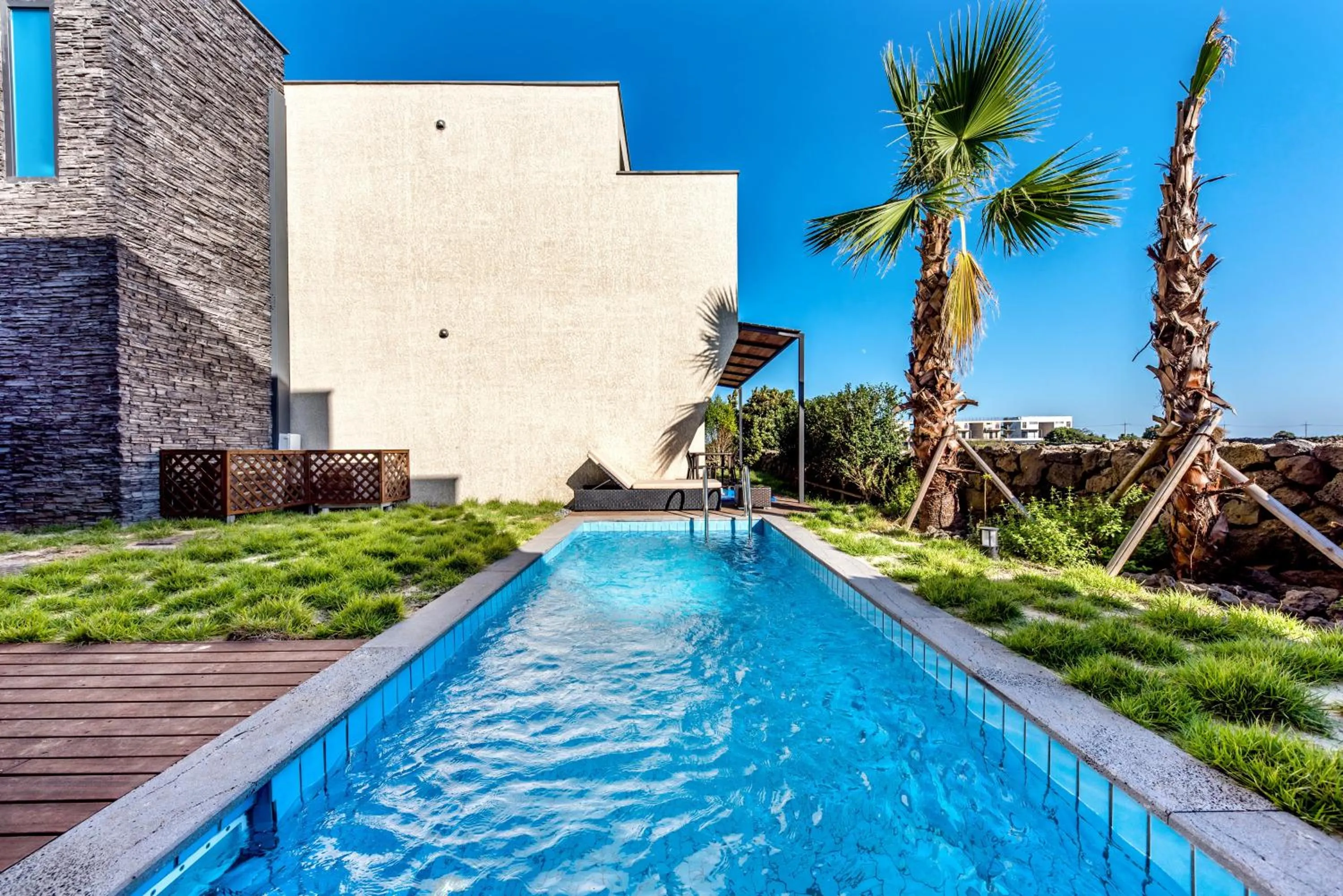 Swimming pool in Arts Spa&Poolvilla