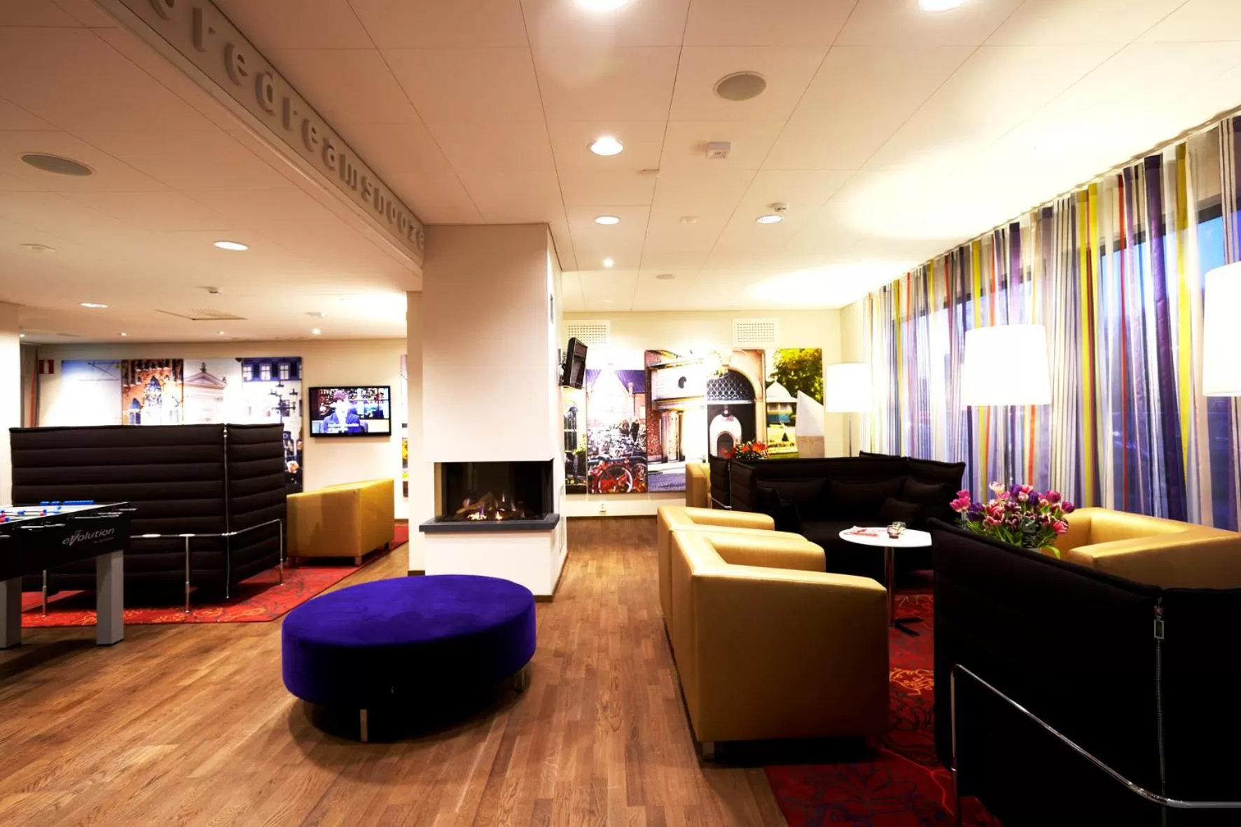 Library in Finn Apartments