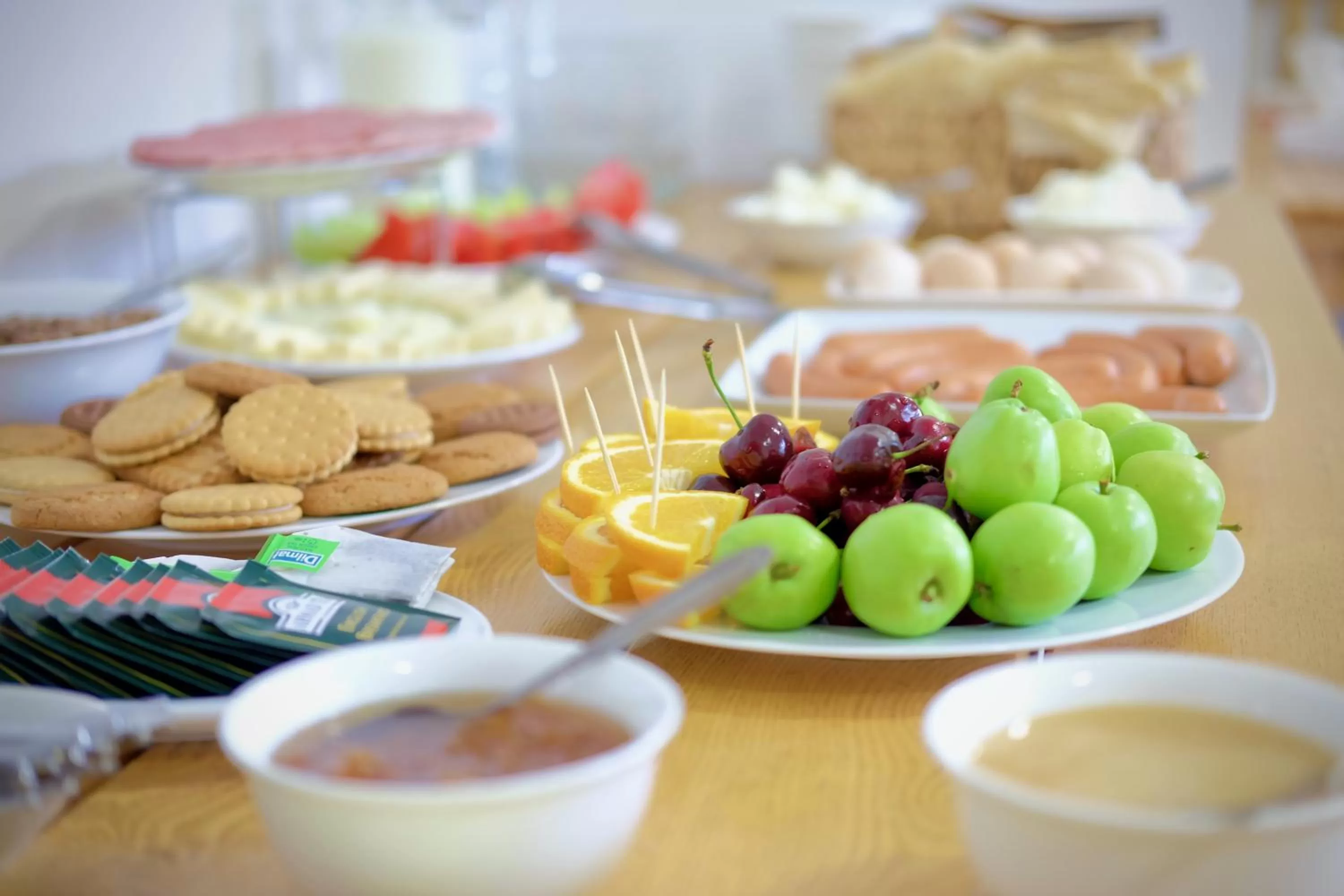 Breakfast in Dil Hill by Sam