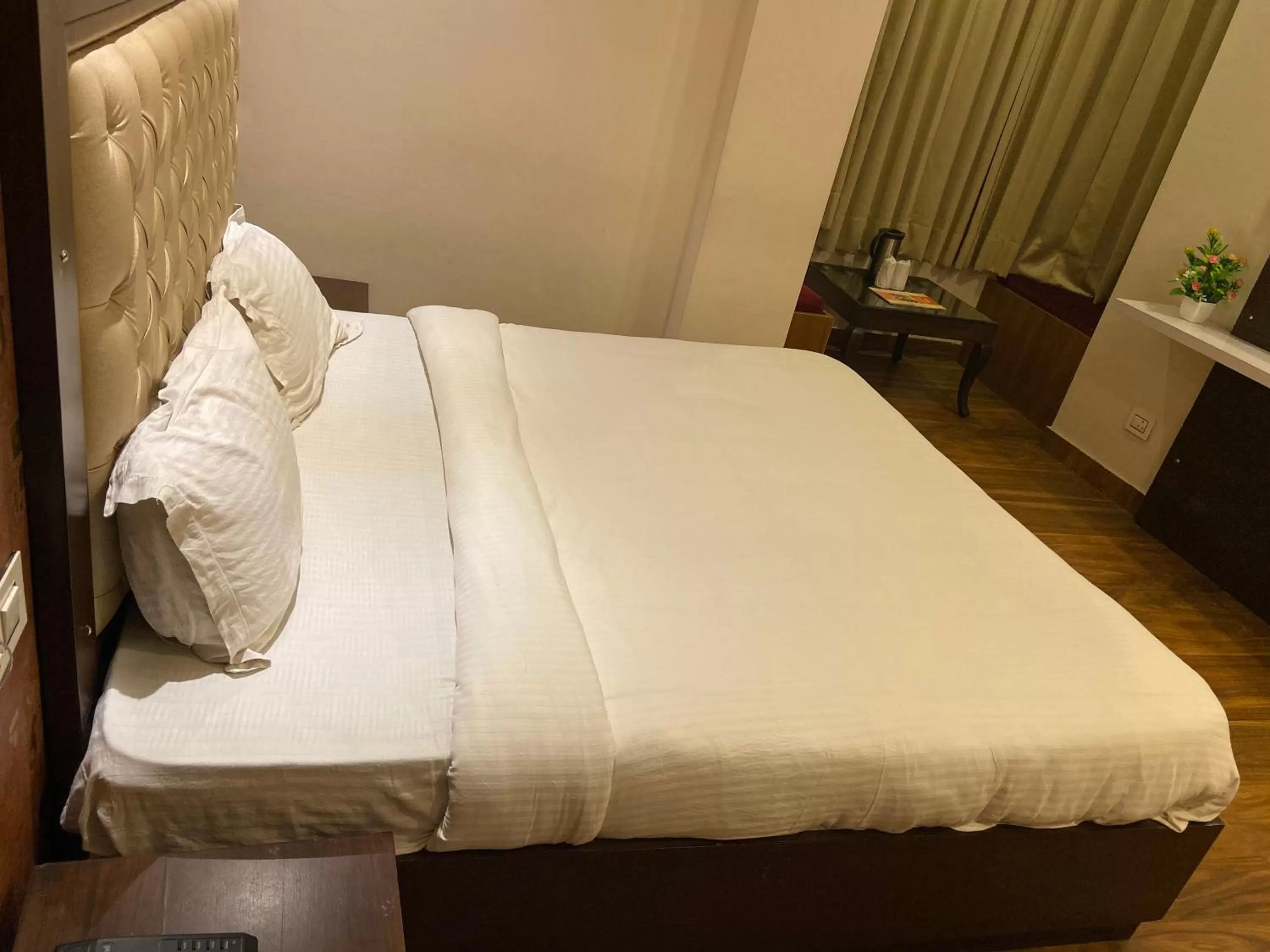 Bed in Hotel Ambika Resort Manali