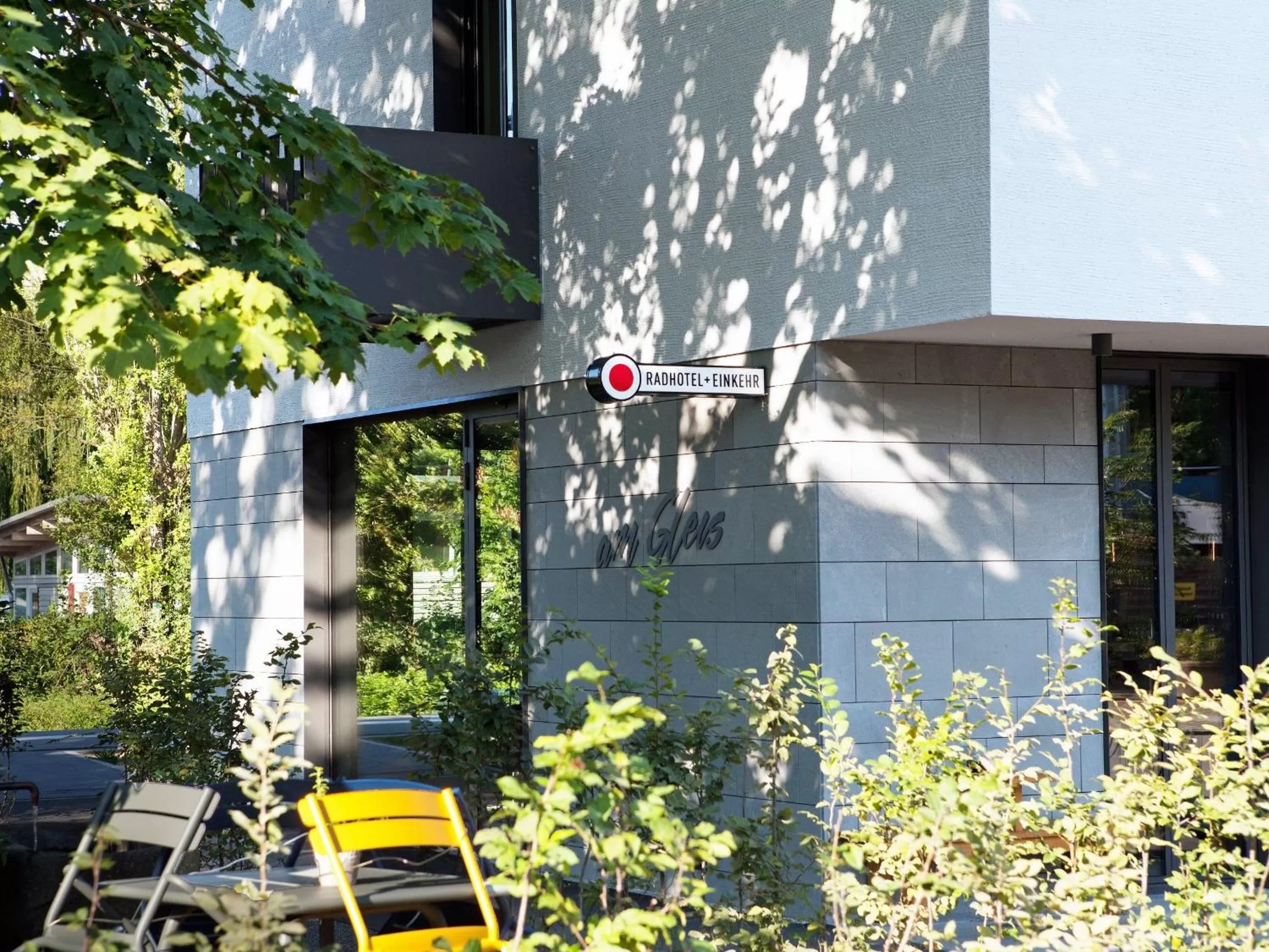 Property building in Radhotel am Gleis