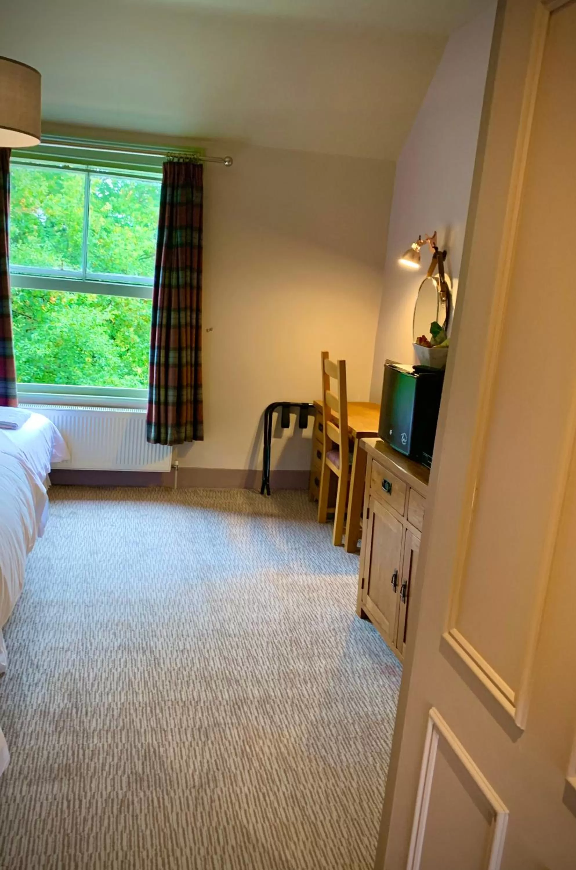 Bedroom in Crown & Anchor