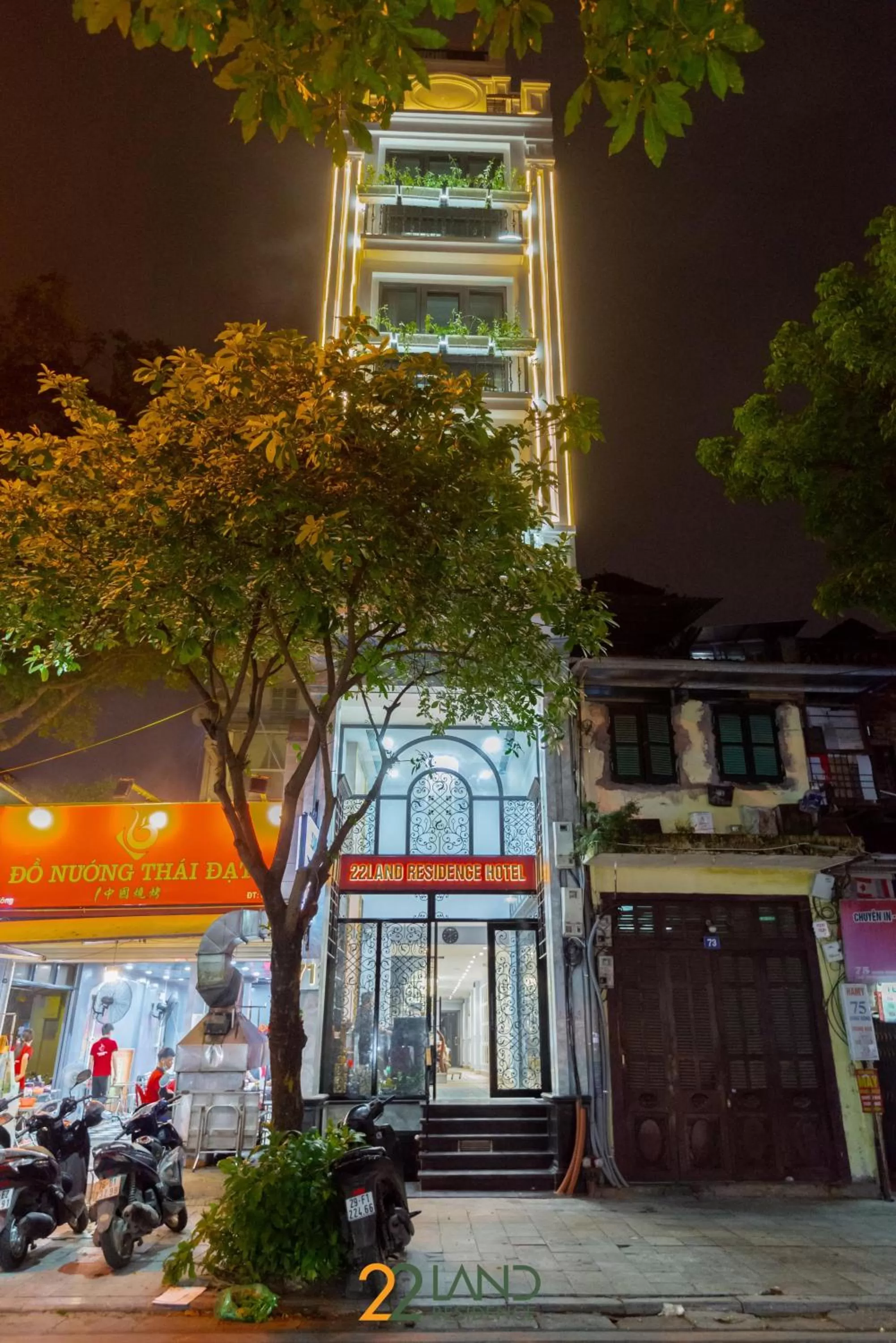 Property building in 22land Residence Hotel 71 Hang Bong Premium