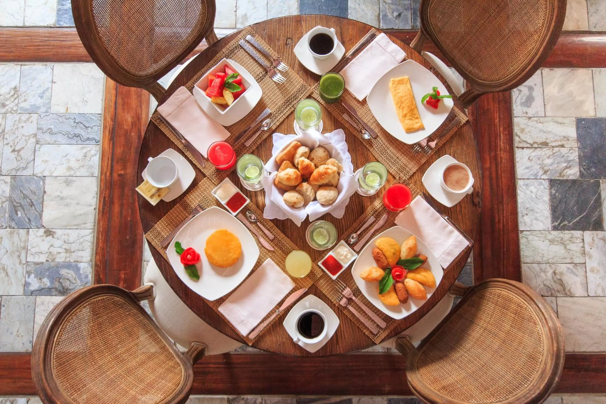 Food and drinks in Hotel Boutique Casa del Coliseo