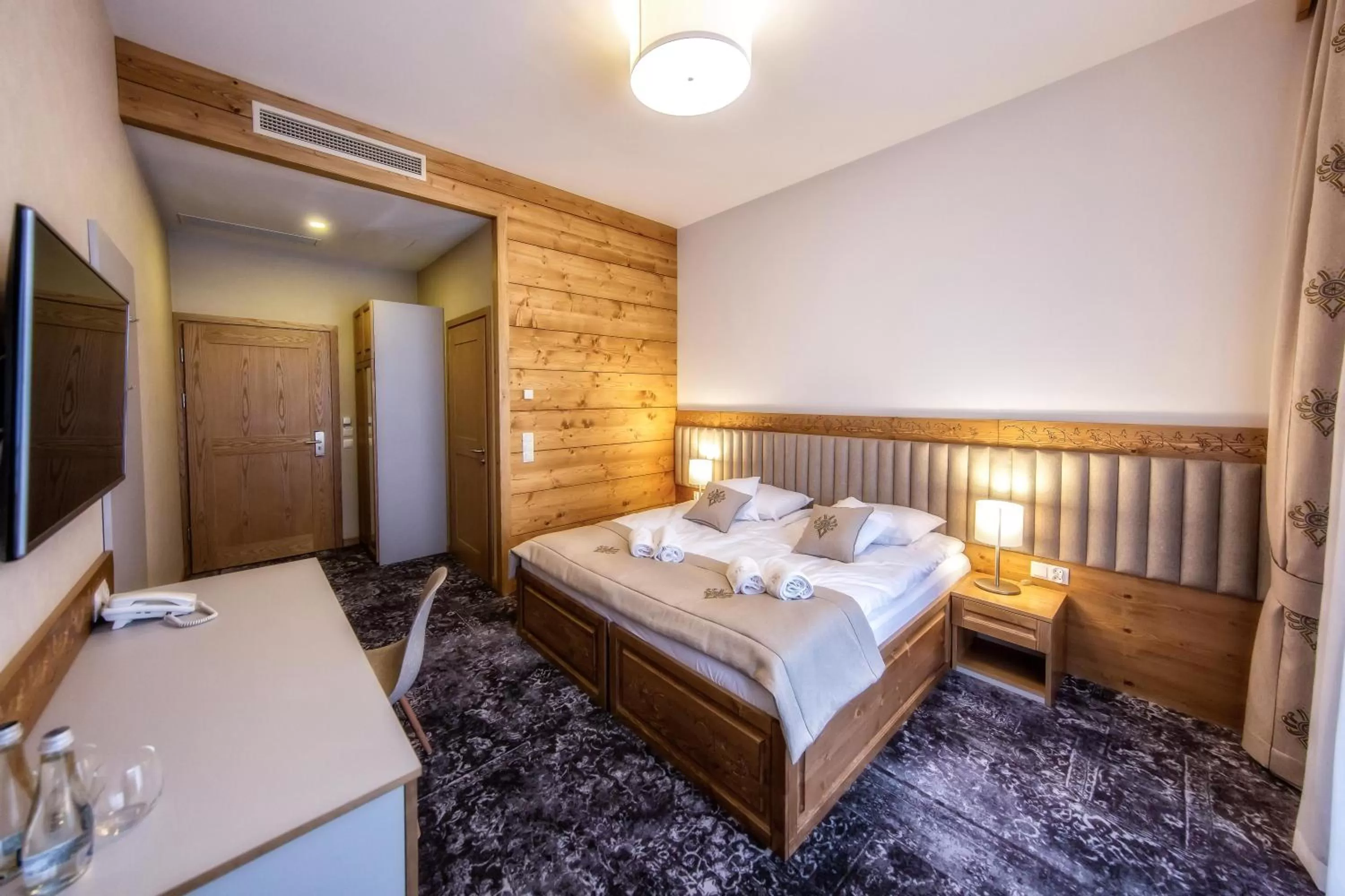 Standard Double Room with Balcony - single occupancy in Gold Hotel