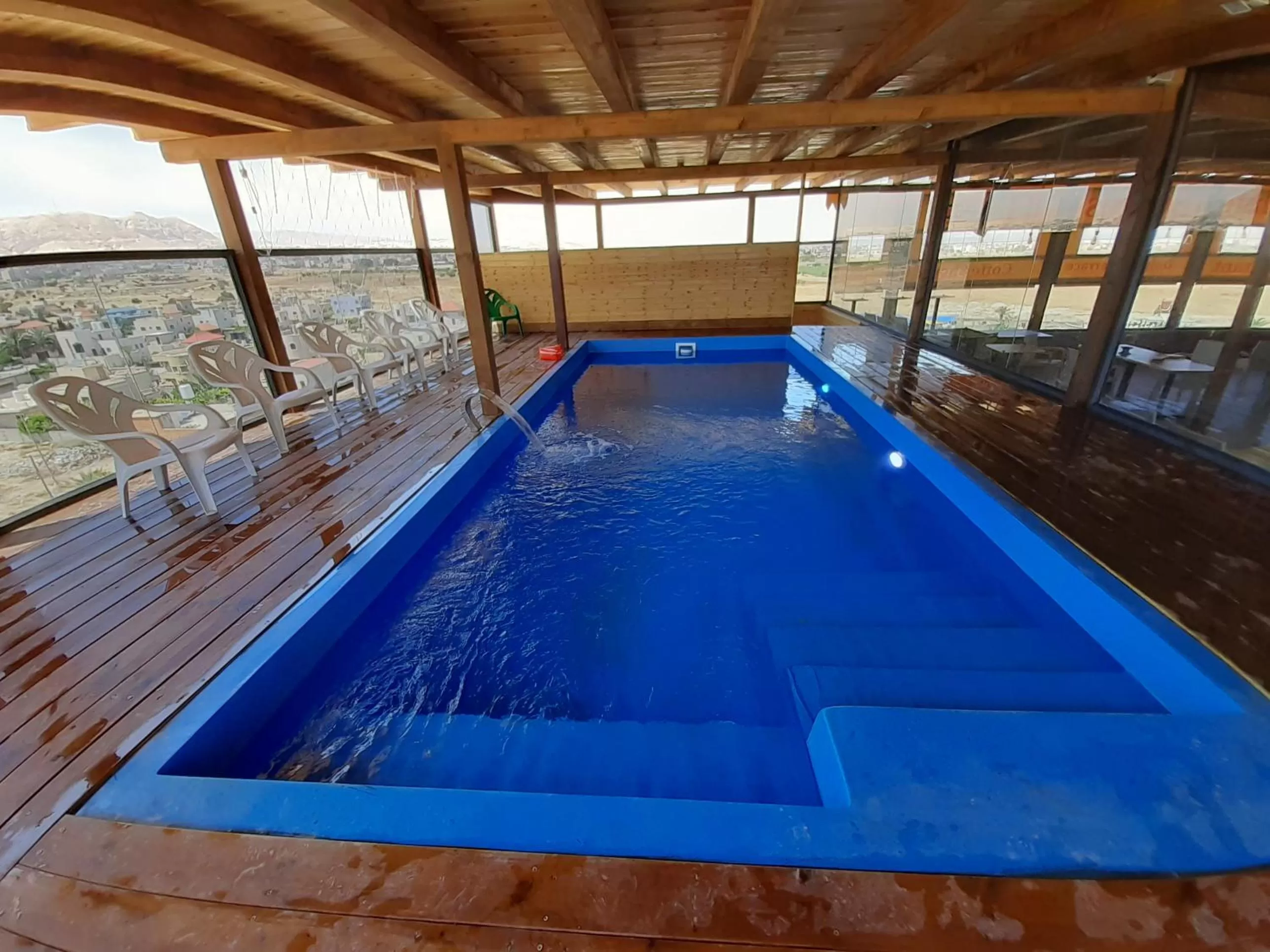 Dolphin Suites Hotel