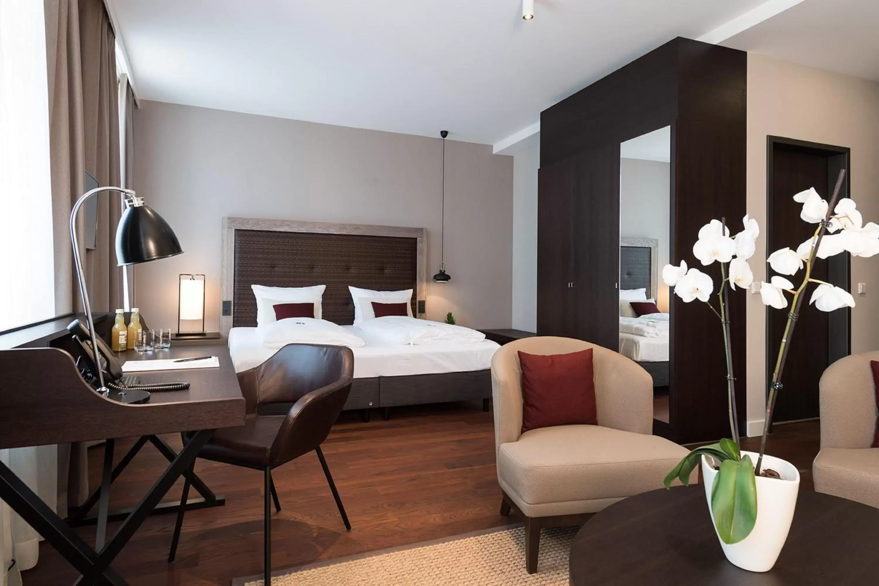 Comfort Double Room in Hotel Am Fischmarkt Comfort Double Room in Hotel Am Fischmarkt