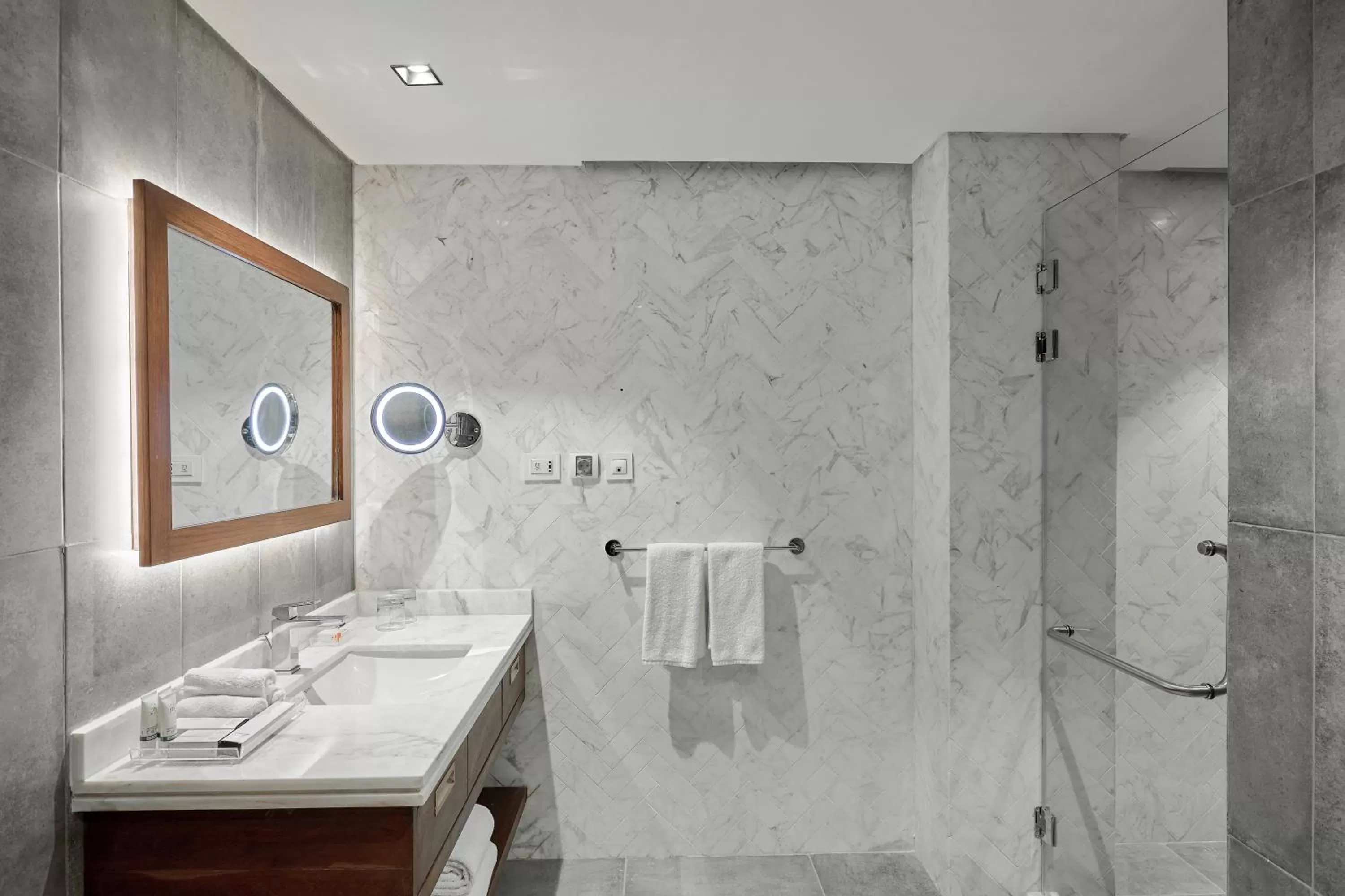 Bathroom in Holiday Inn & Suites - Cairo Maadi by IHG