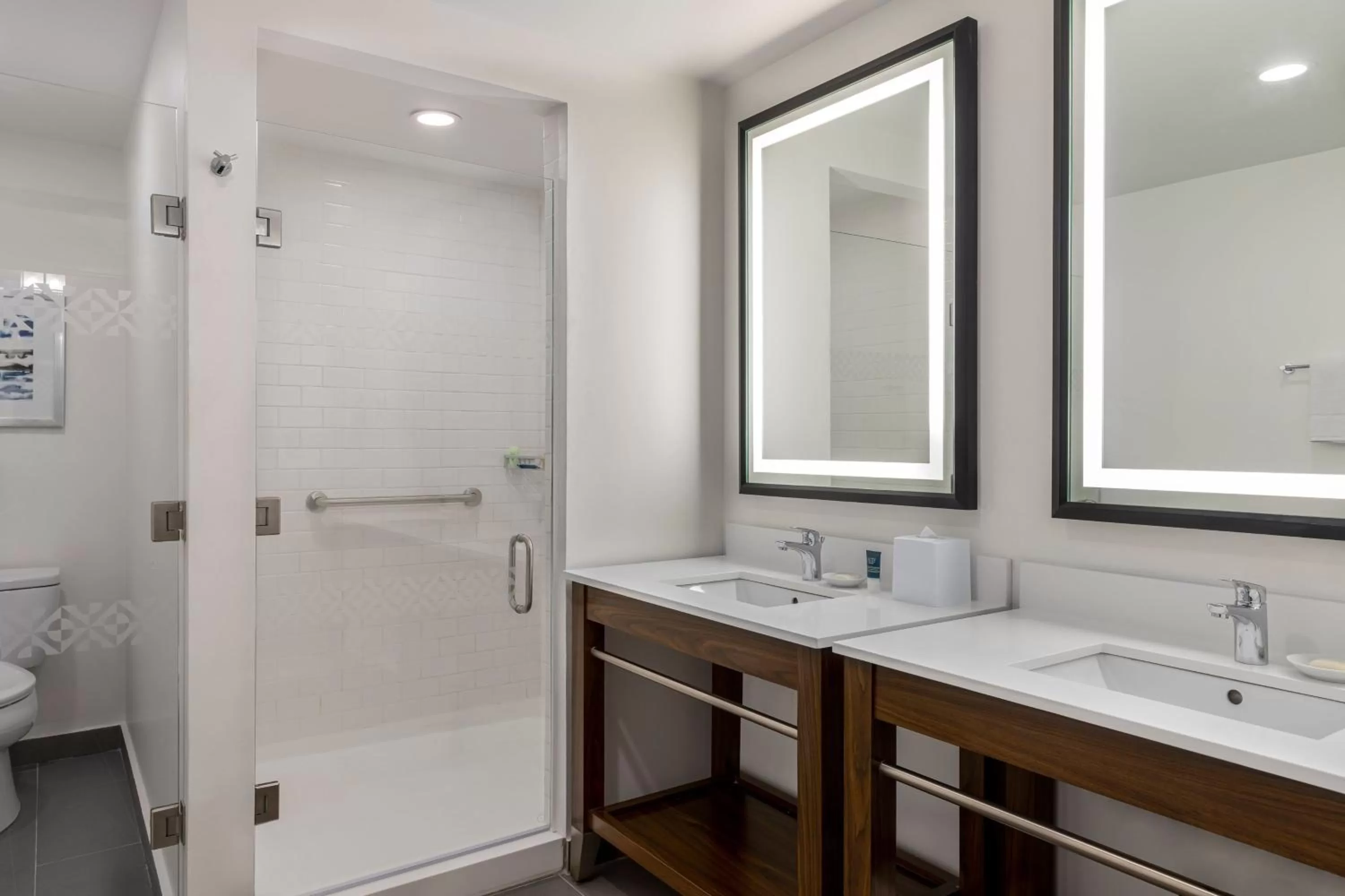 Bathroom in Four Points by Sheraton Monterrey Airport