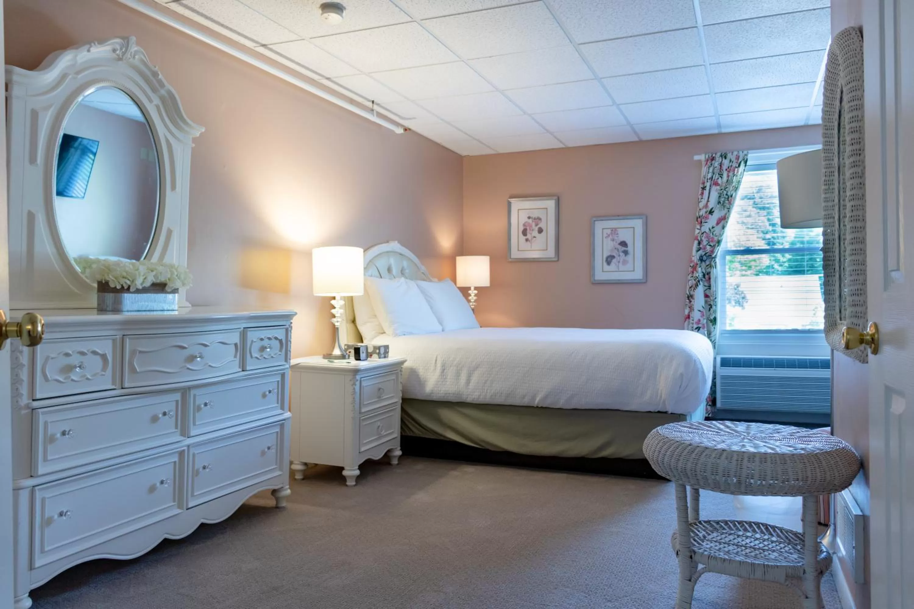 Bed in Hotel Frankfort & Restaurant