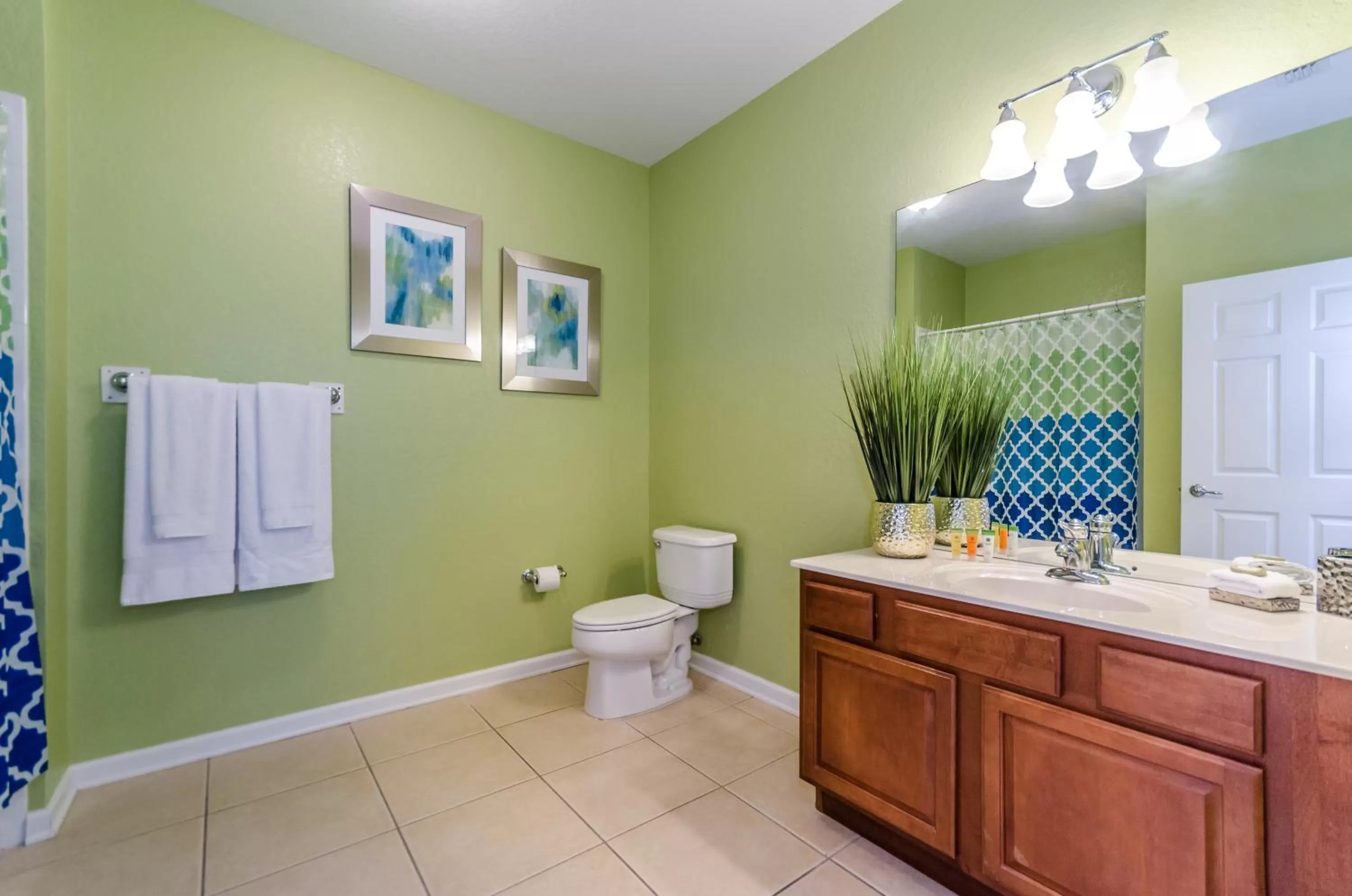 Bathroom in Casiola Vacation Homes