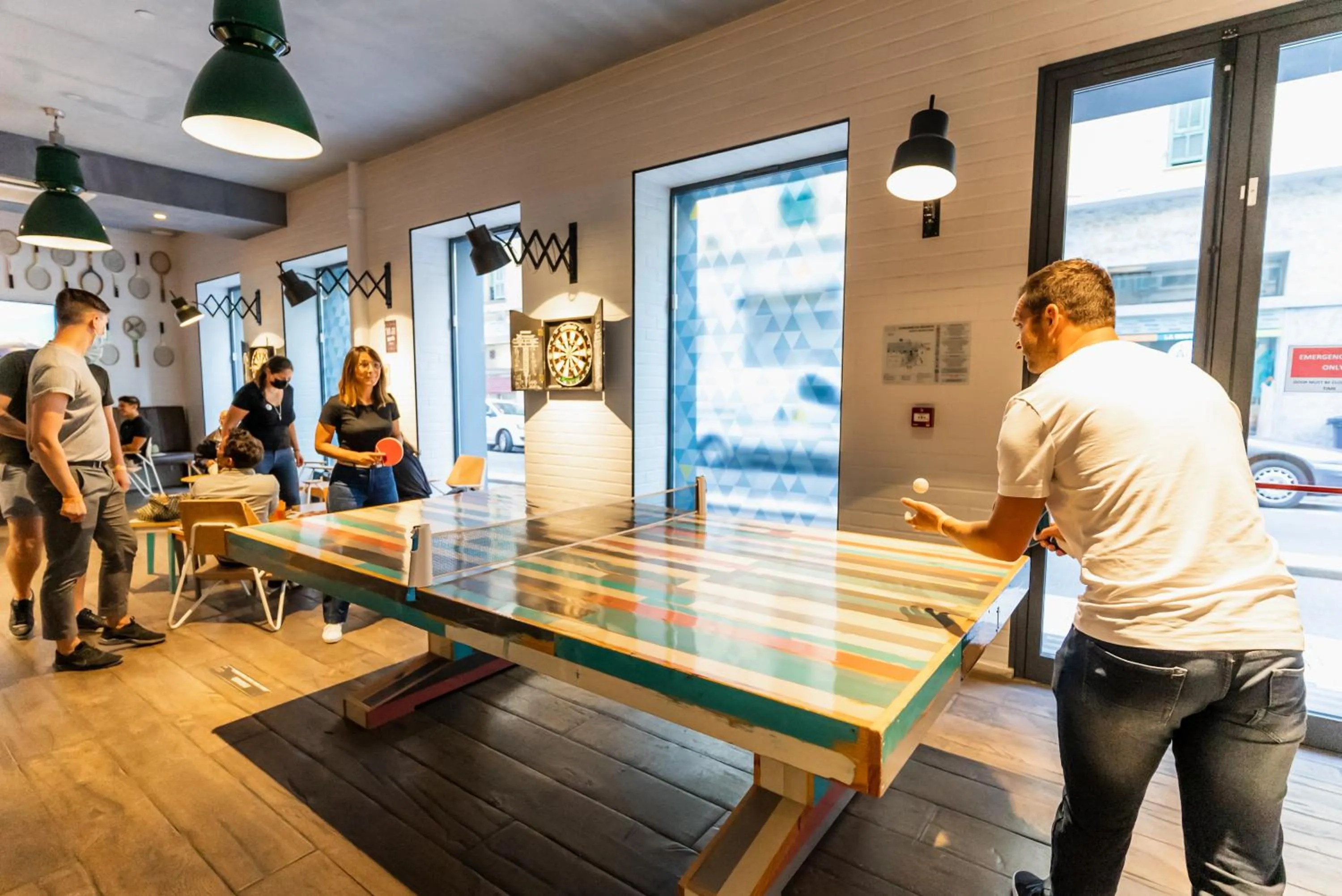 Lounge or bar in Hôtel Ozz by Happyculture