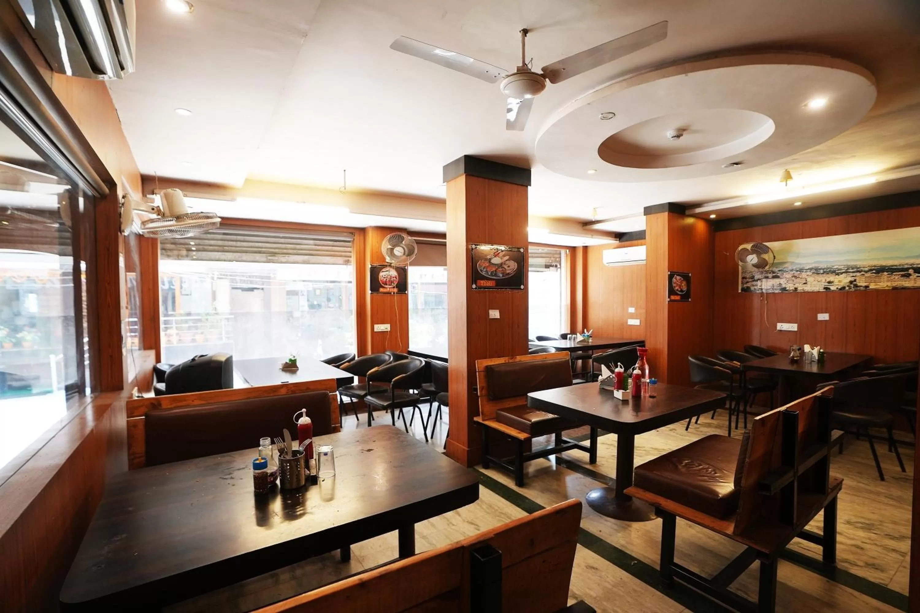 Restaurant/Places to Eat in Hotel Madurai