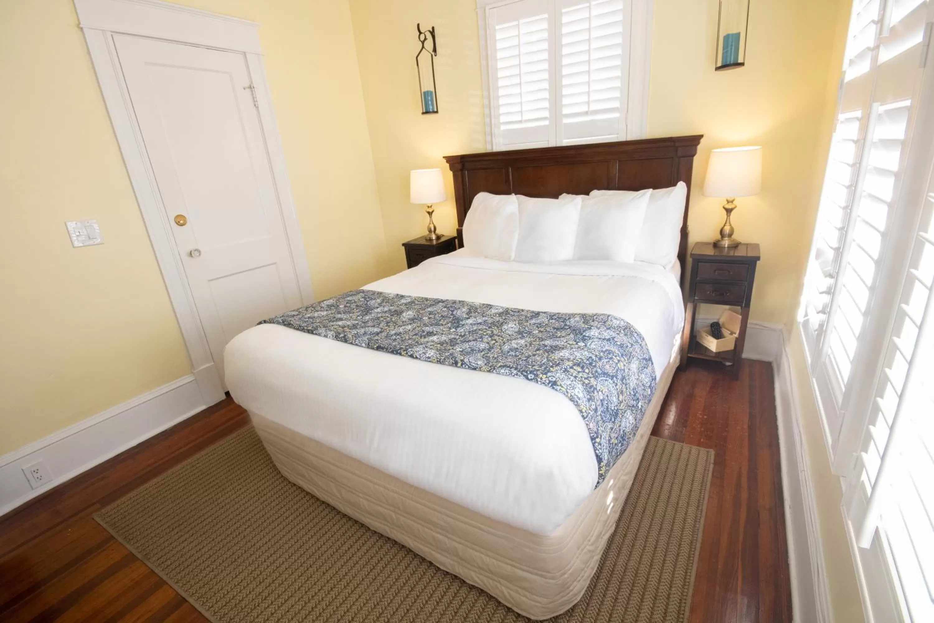 Bed in Hemingway House Bed and Breakfast