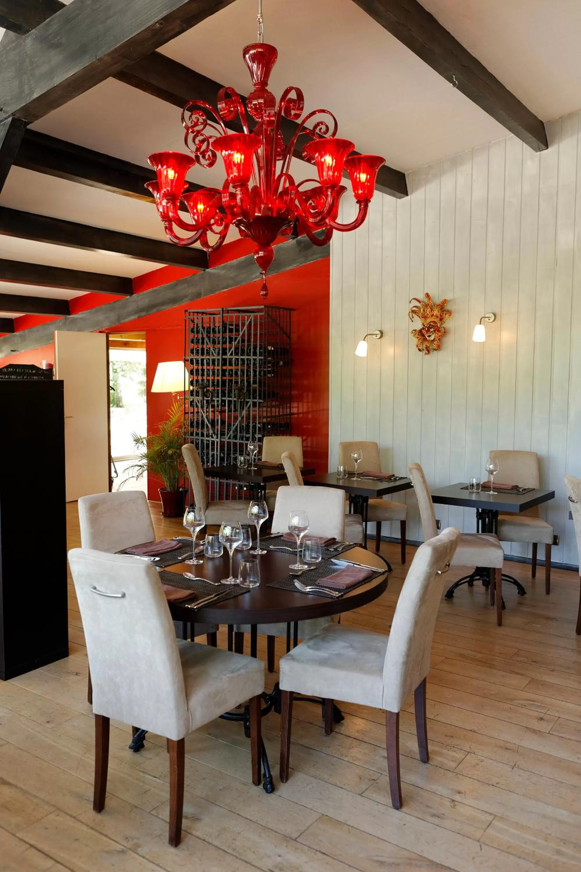 Restaurant/places to eat in Hotel du Lac Foix