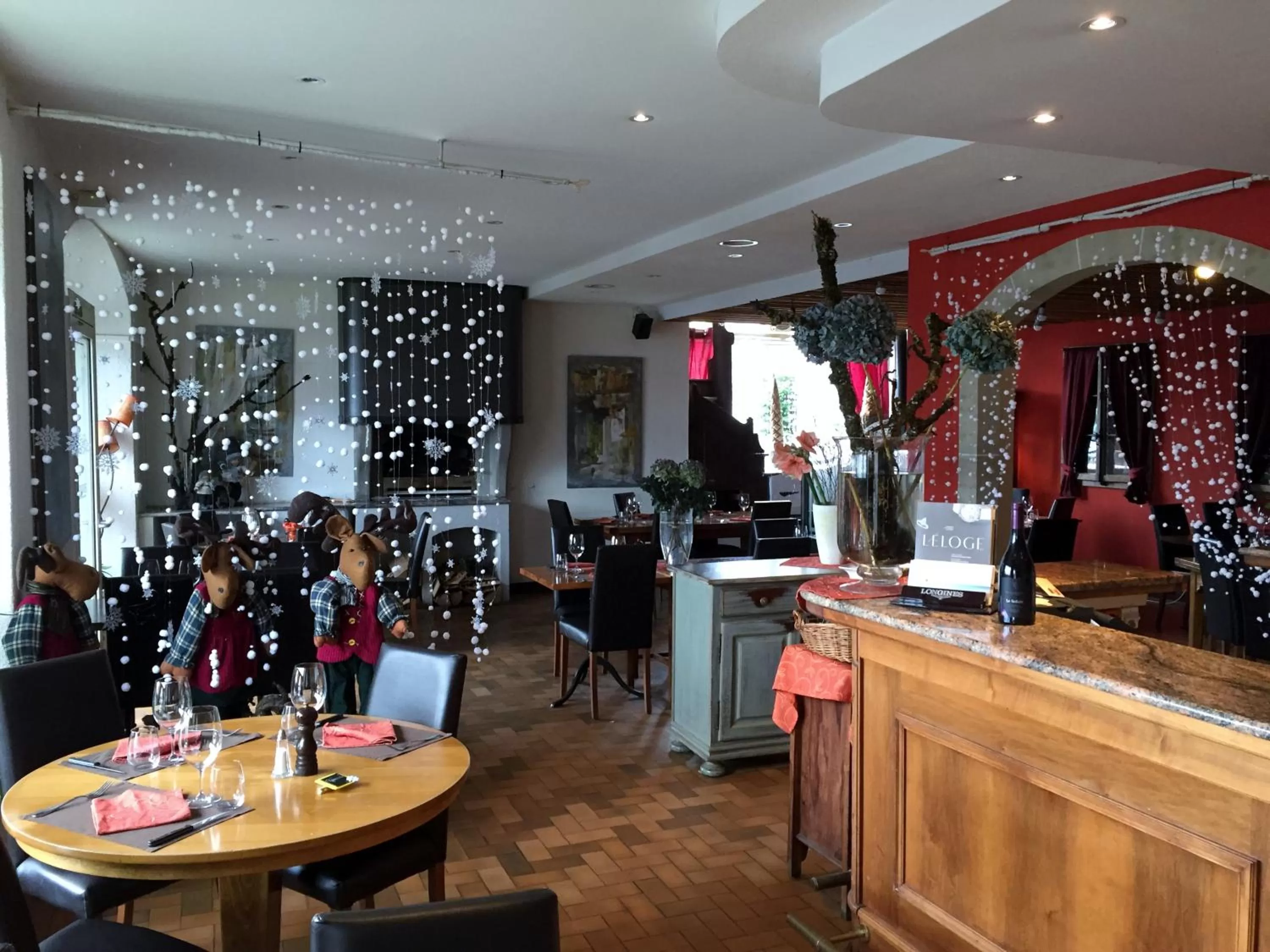 Restaurant/places to eat in Hostellerie de Genève