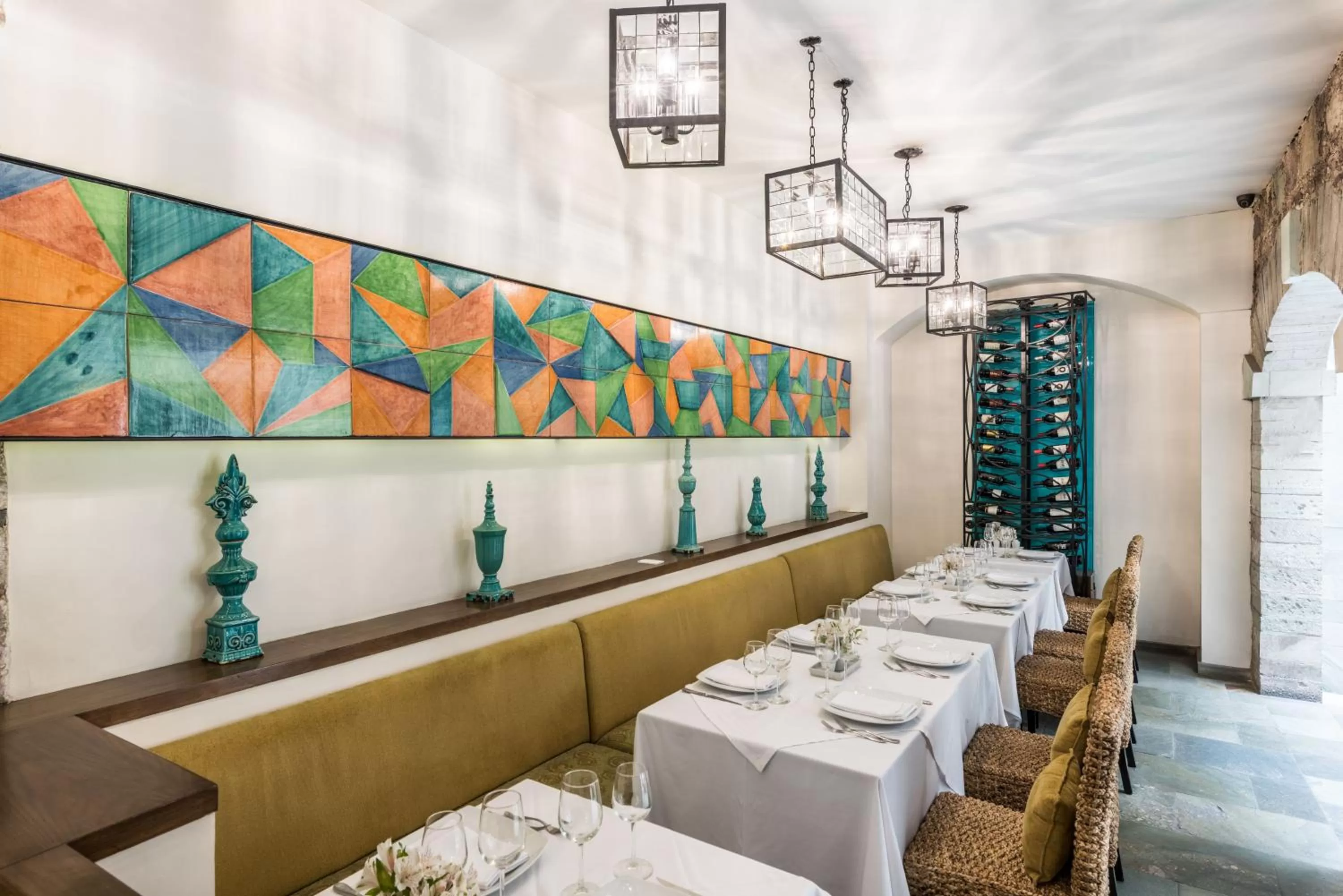 Restaurant/places to eat in Edelmira Hotel Boutique