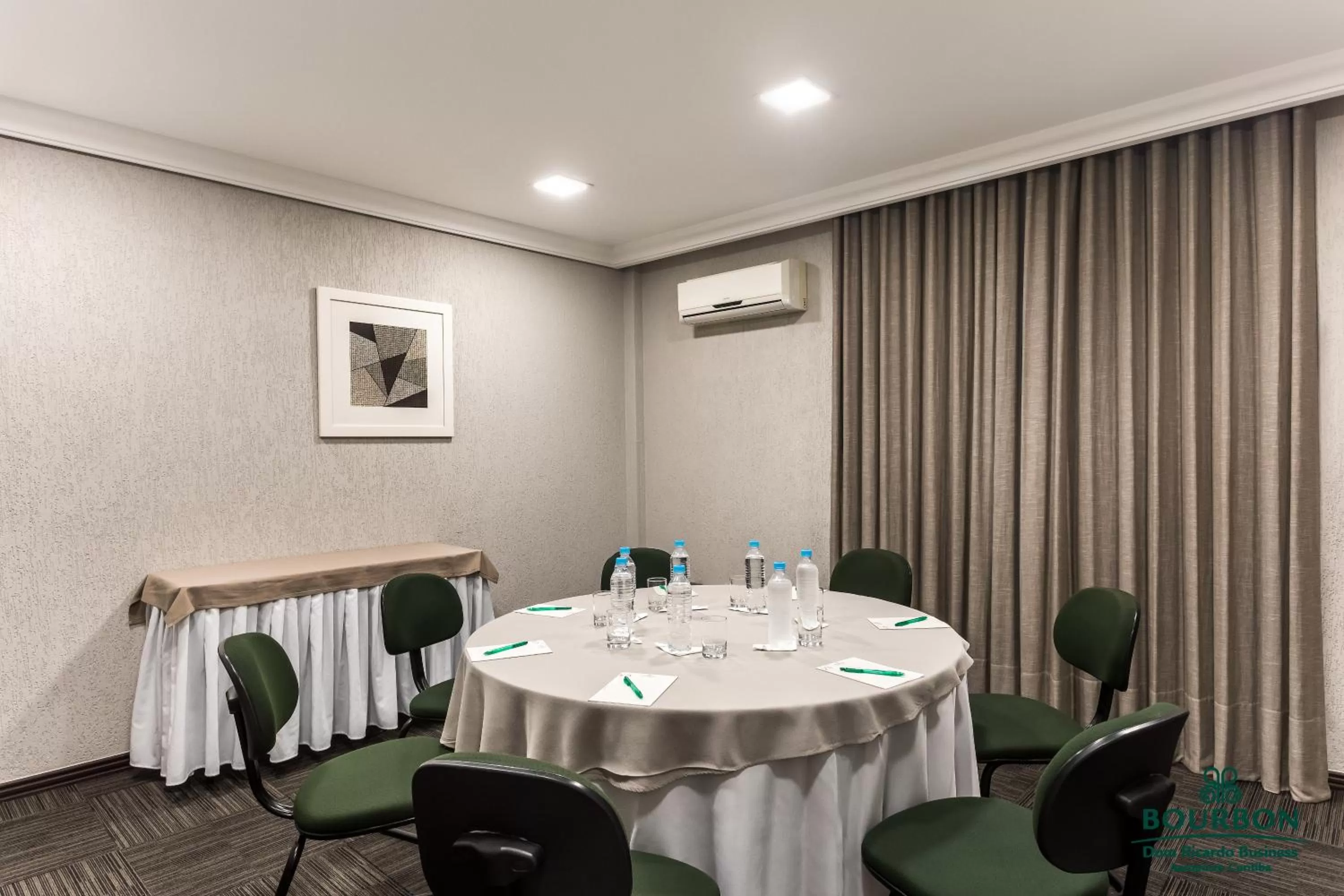 Meeting/conference room in Bourbon Dom Ricardo Aeroporto Curitiba Business Hotel