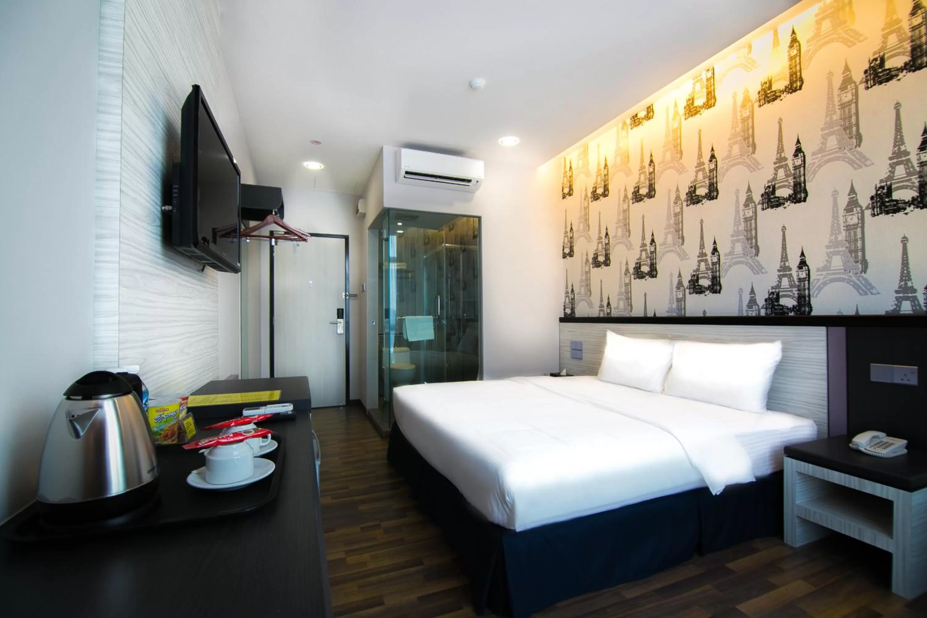 Photo of the whole room, Bed in INDRA HOTEL - BOUTIQUE SUITES
