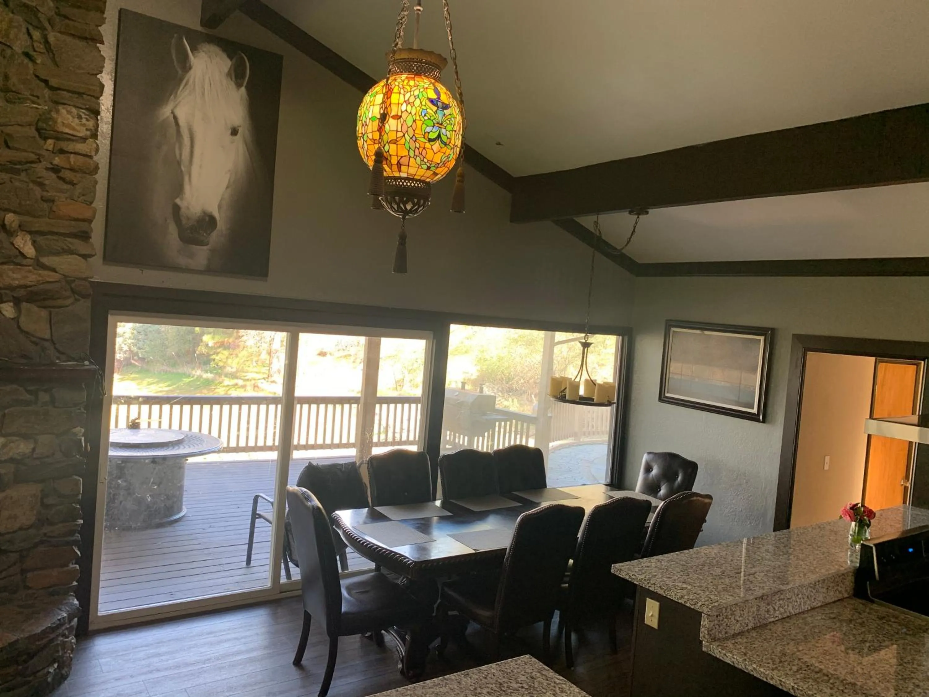 Mountain Trail Lodge and Vacation Rentals