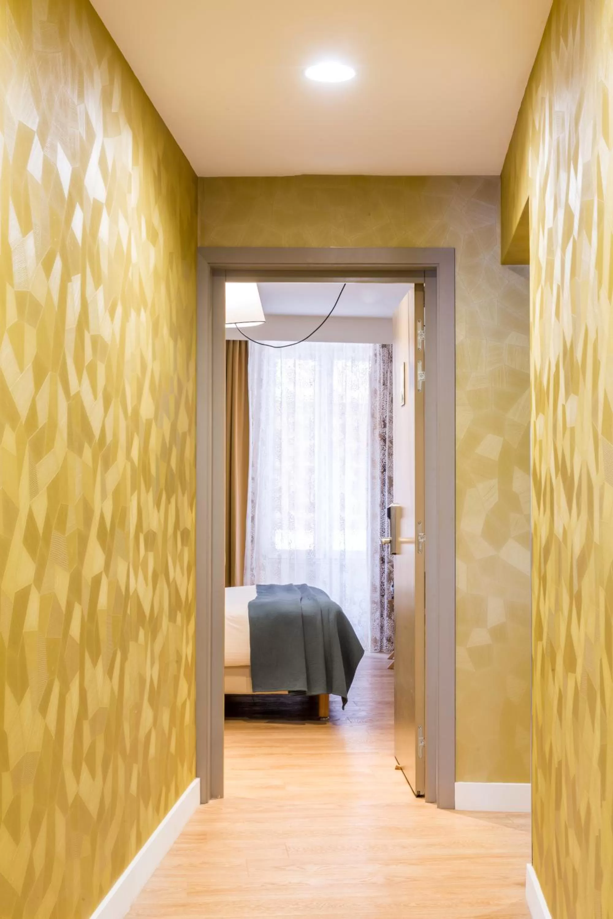 Bed in Best Western Hotel du Roy d'Aragon