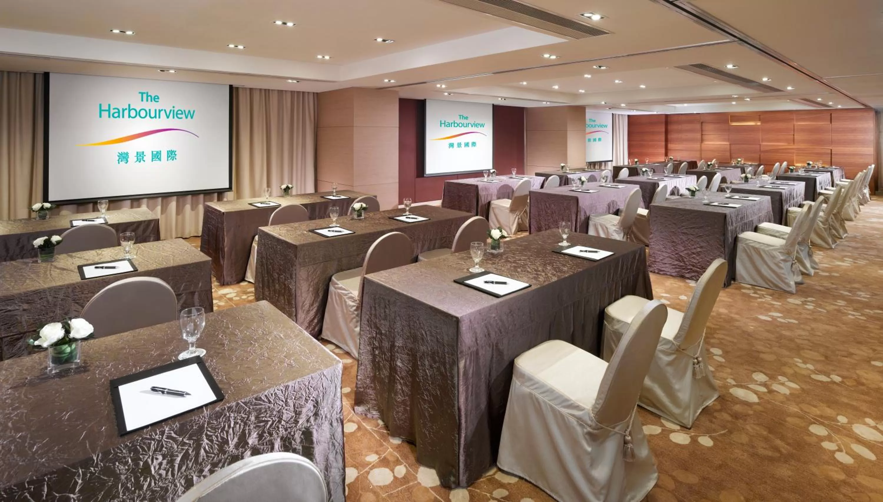 Business facilities in The Harbourview - Chinese YMCA of Hong Kong