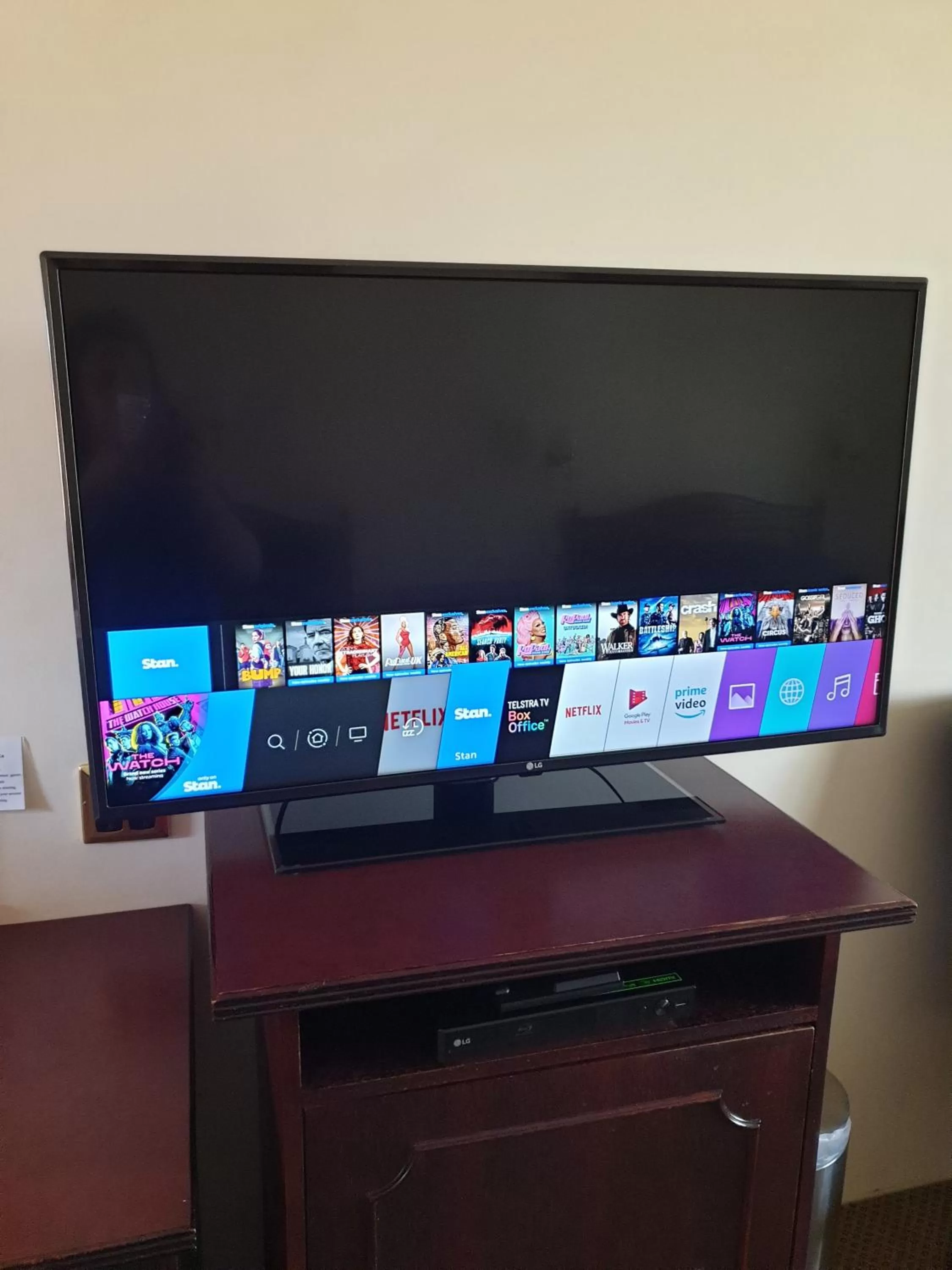 TV and multimedia in Australian Heritage Motor Inn