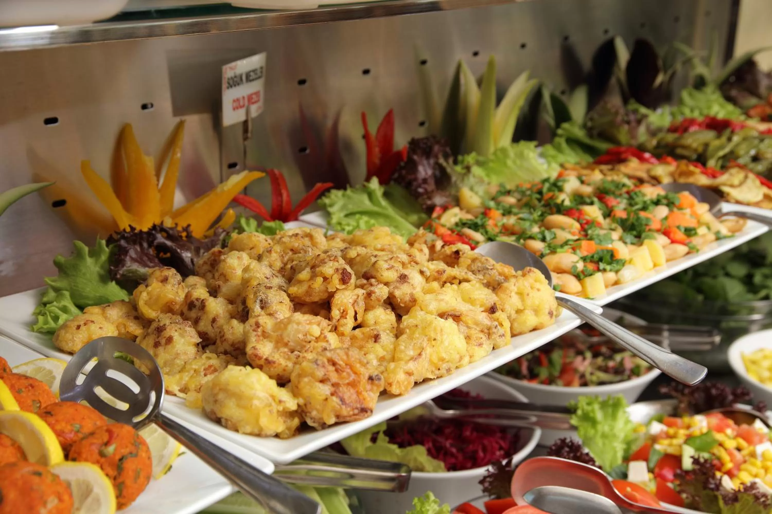 Food and drinks in Deluxe Golden Horn Sultanahmet Hotel