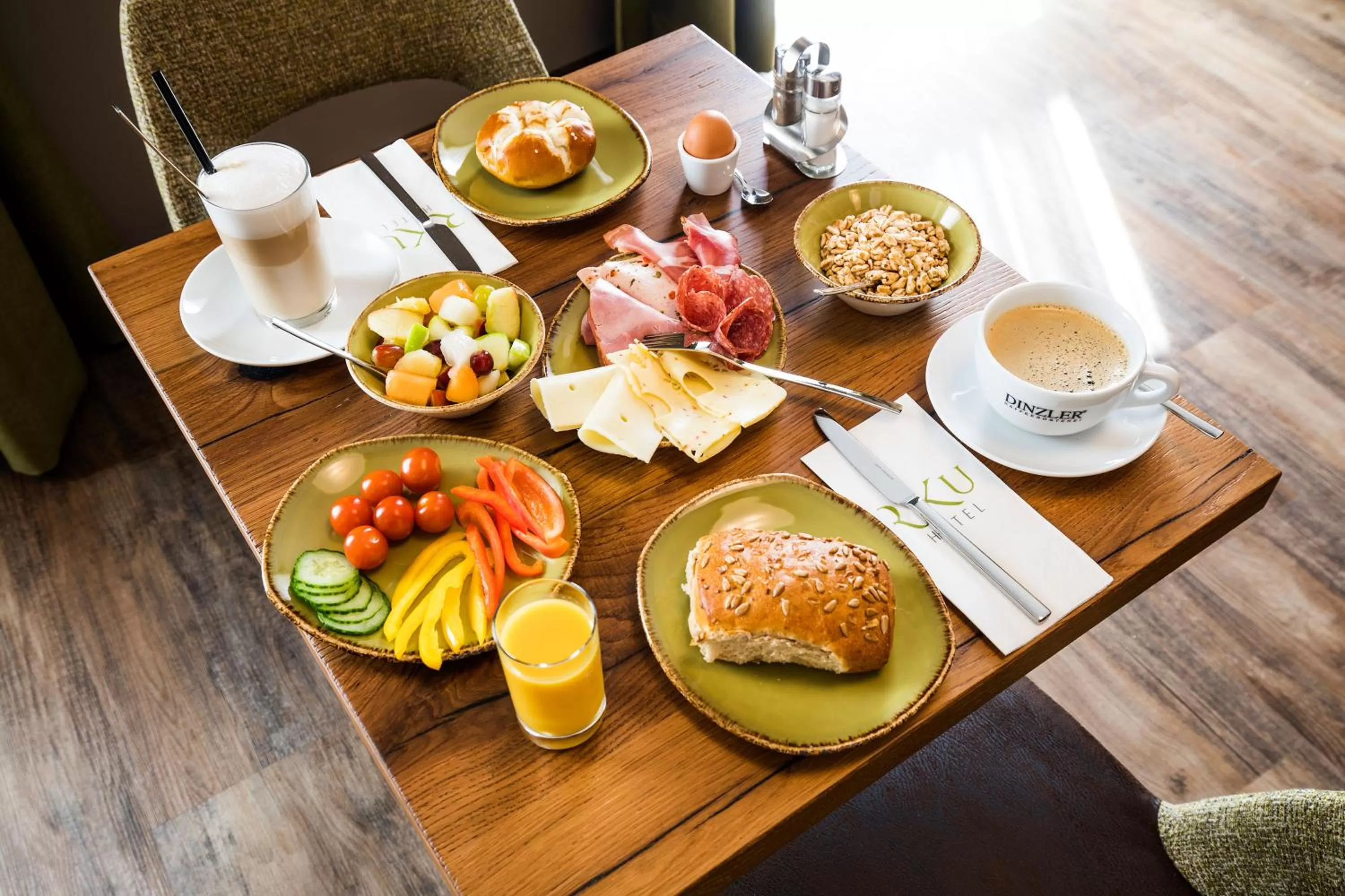 Restaurant/places to eat in RiKu HOTEL Weißenhorn