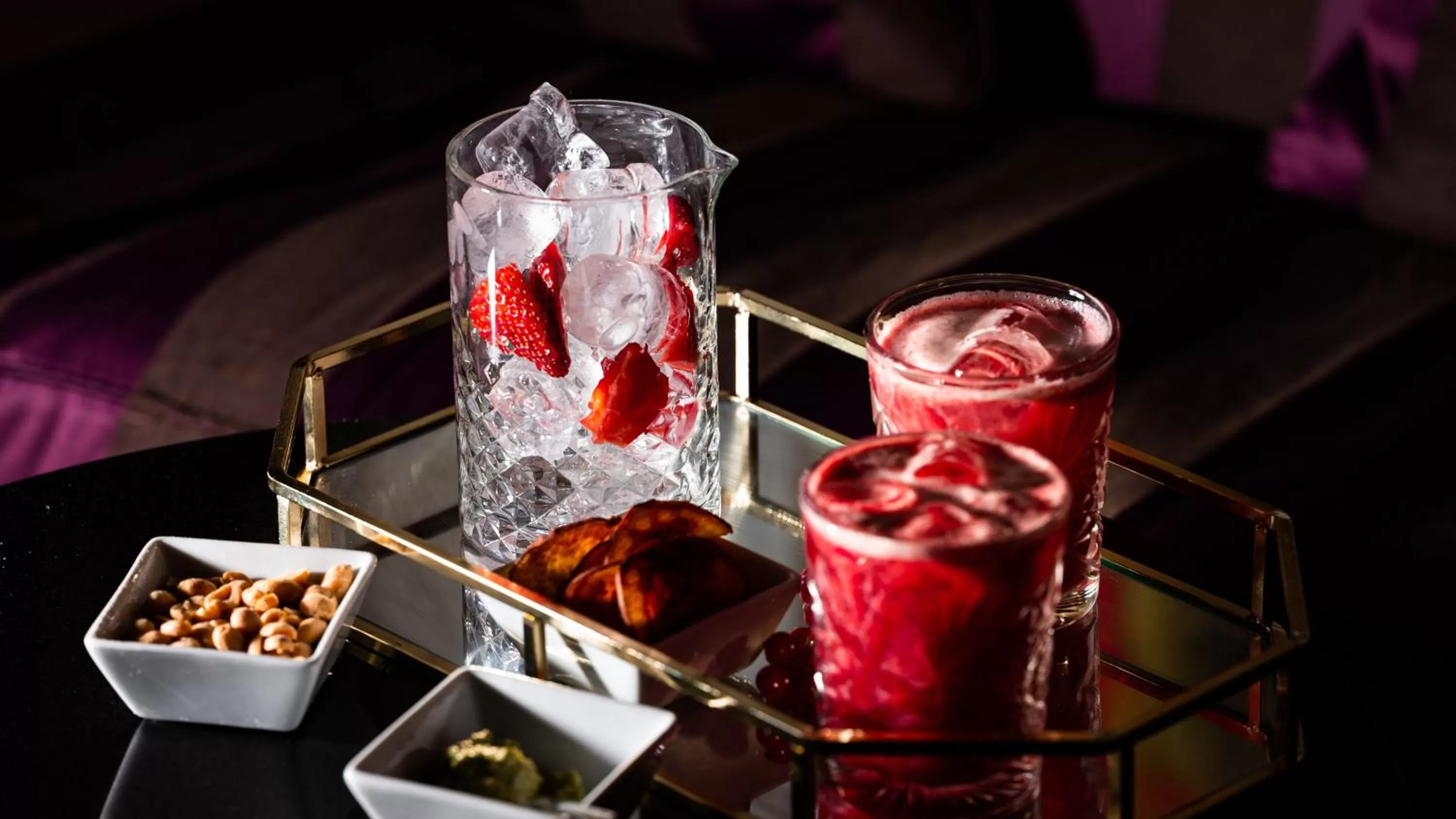 Lounge or bar in InterContinental Porto - Palacio das Cardosas by IHG