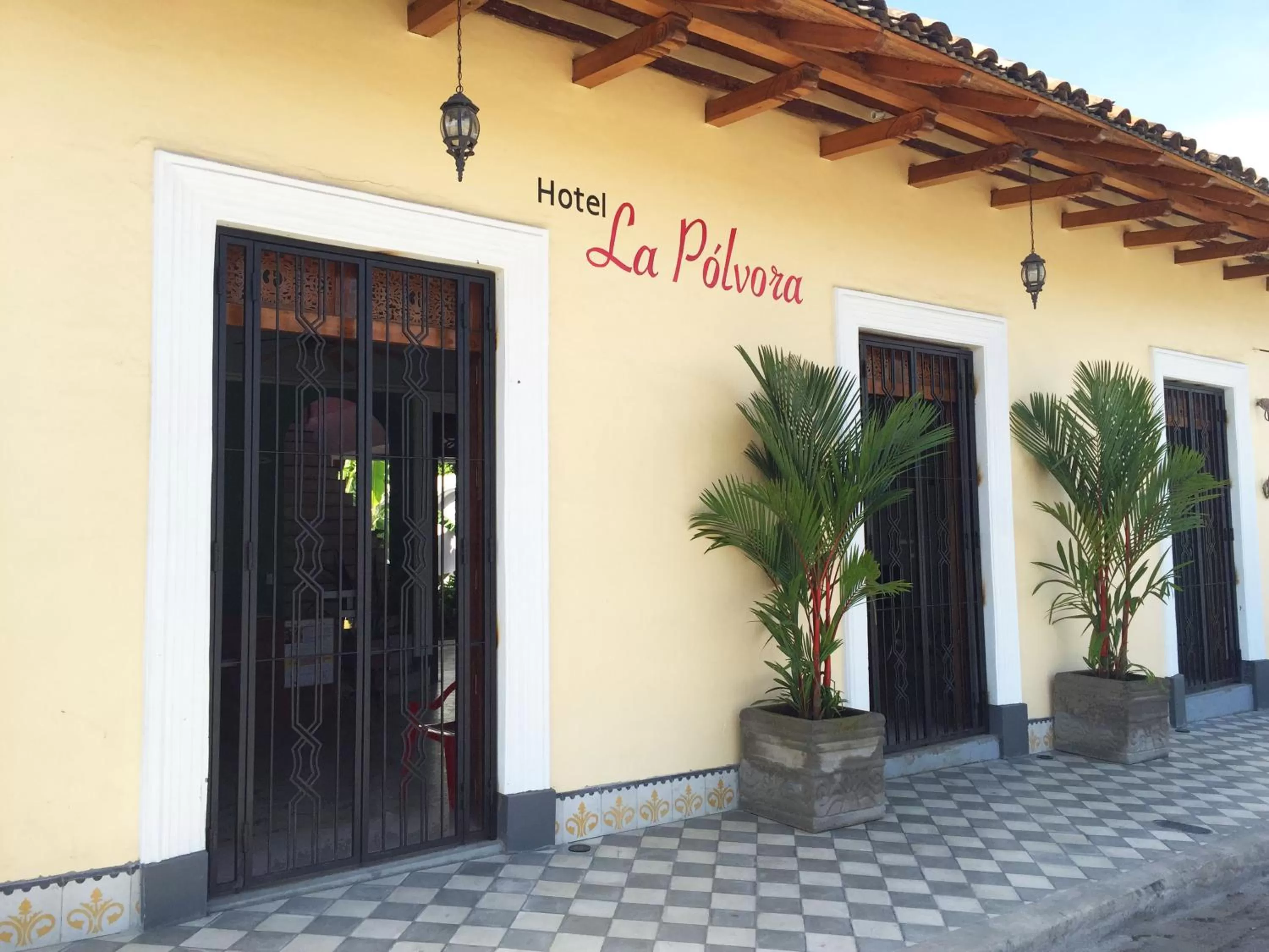Facade/entrance in Hotel La Polvora