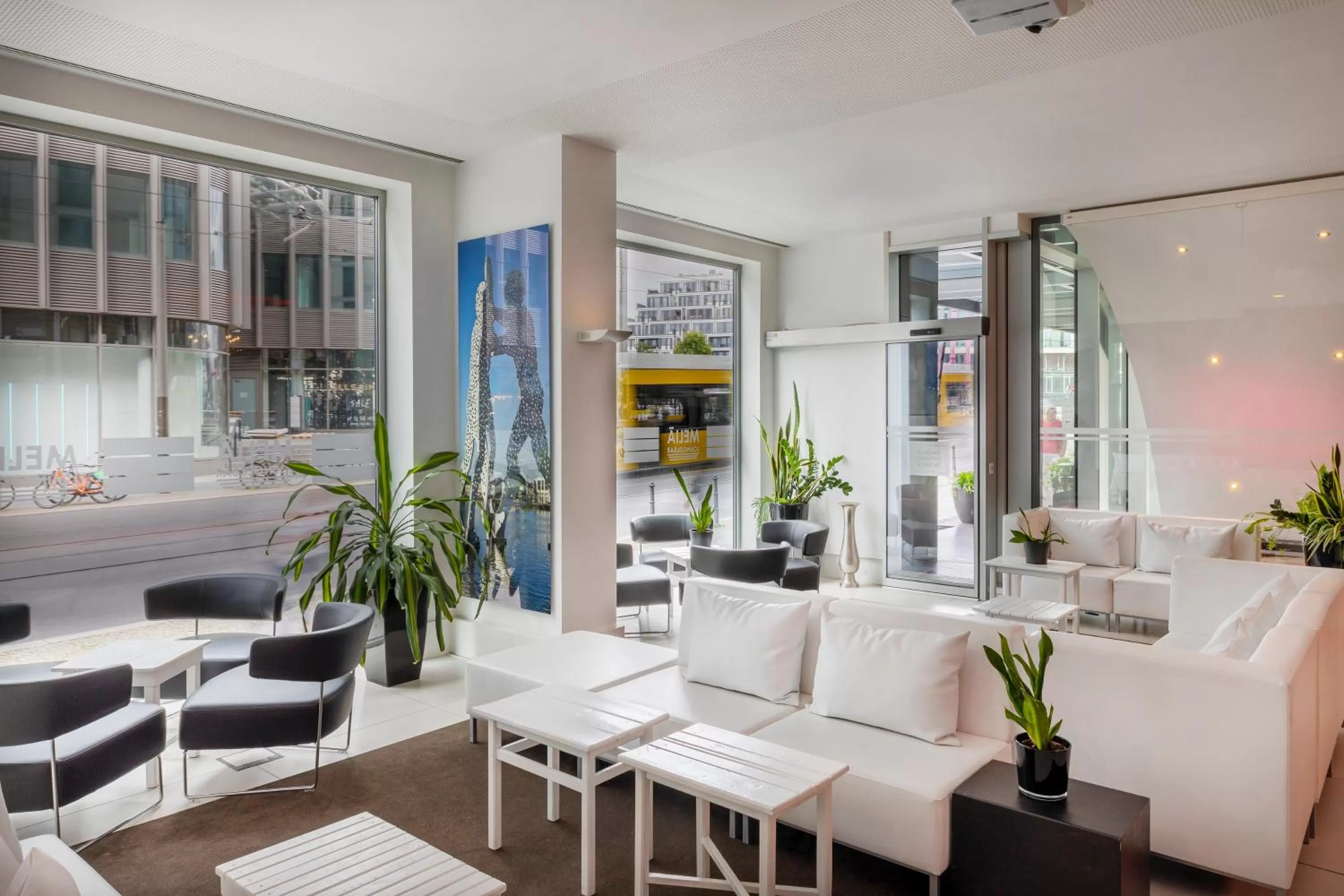 Lobby or reception in Meliá Berlin