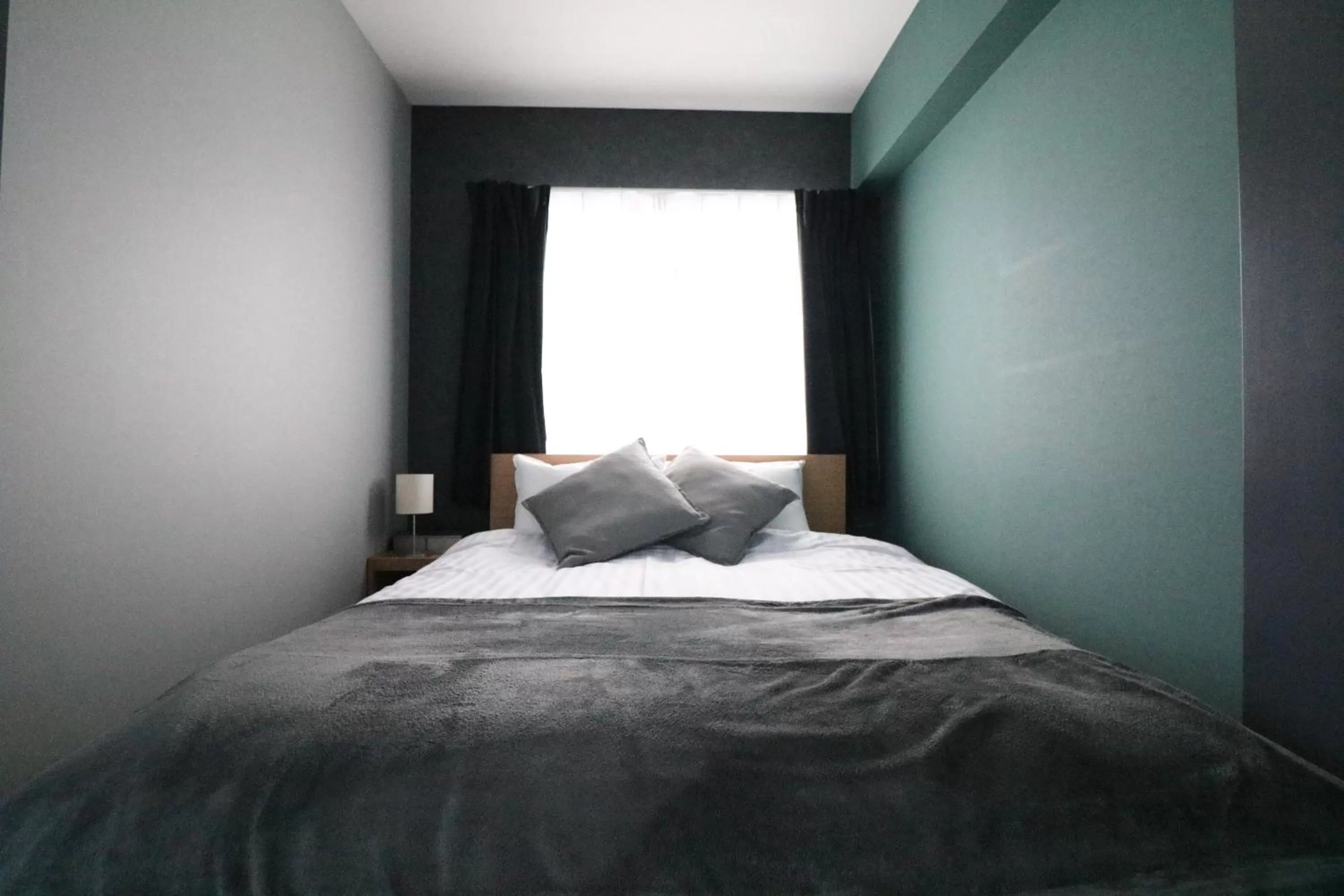 Bed in Glass Shiseikan