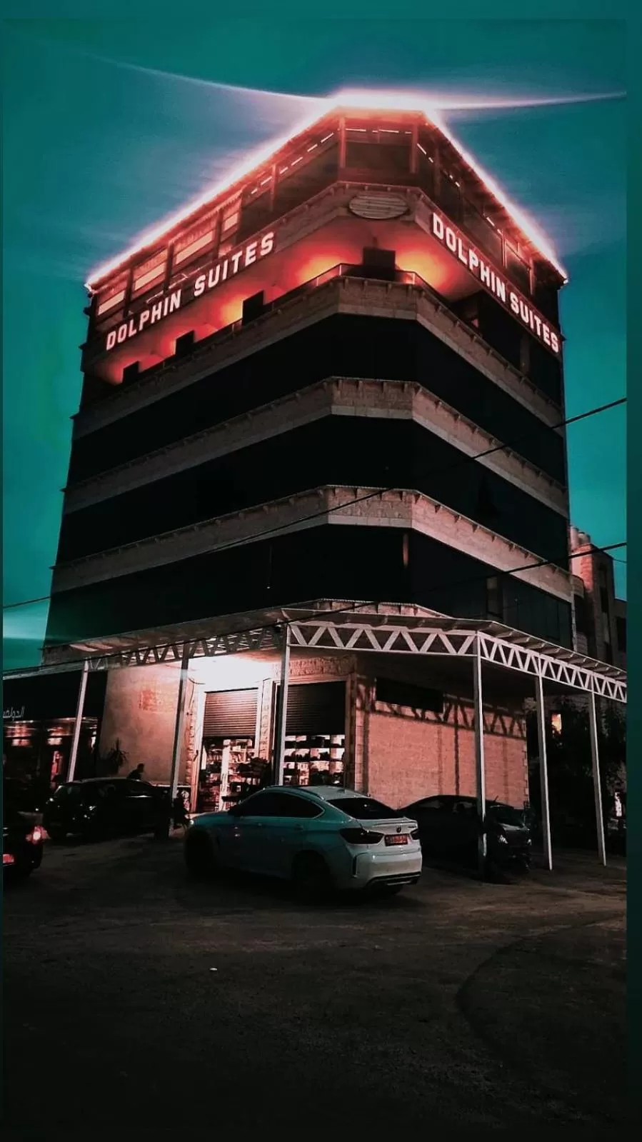 Dolphin Suites Hotel