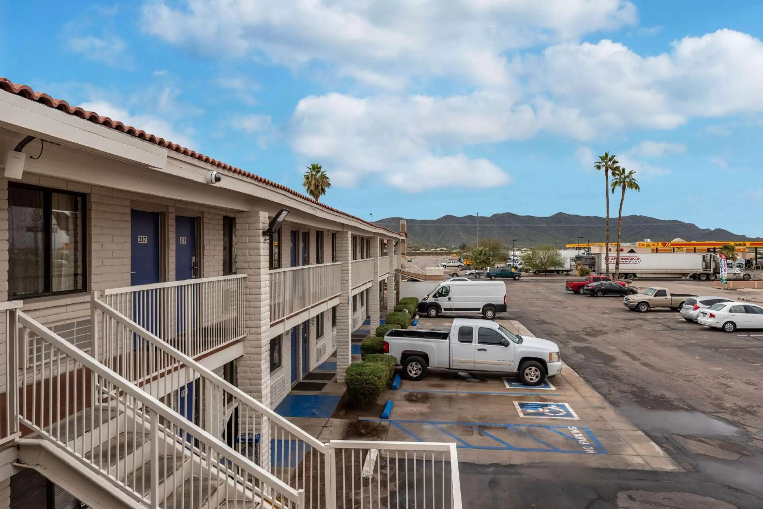 Property building in Motel 6 Eloy Arizona Casa Grande