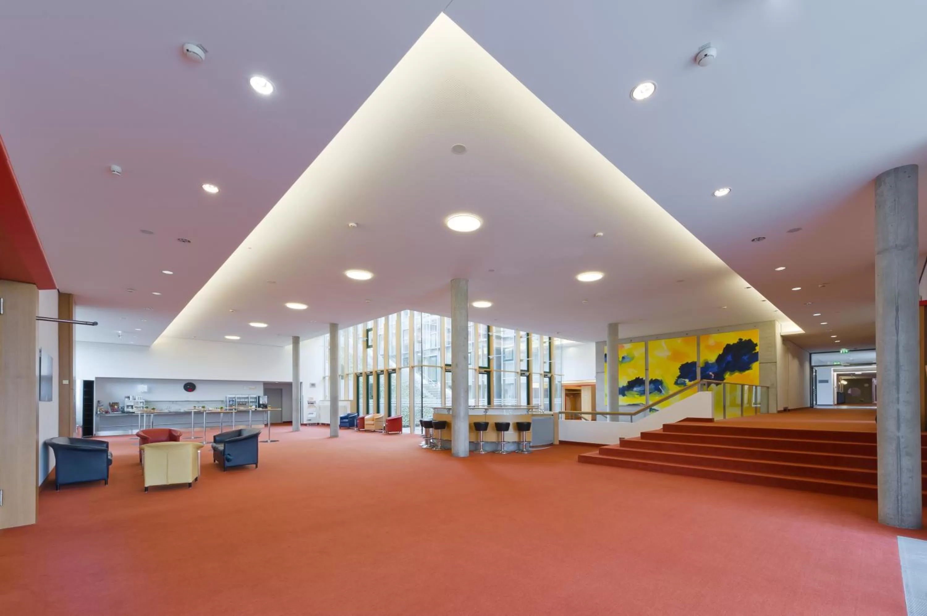 Business facilities in Collegium Glashütten