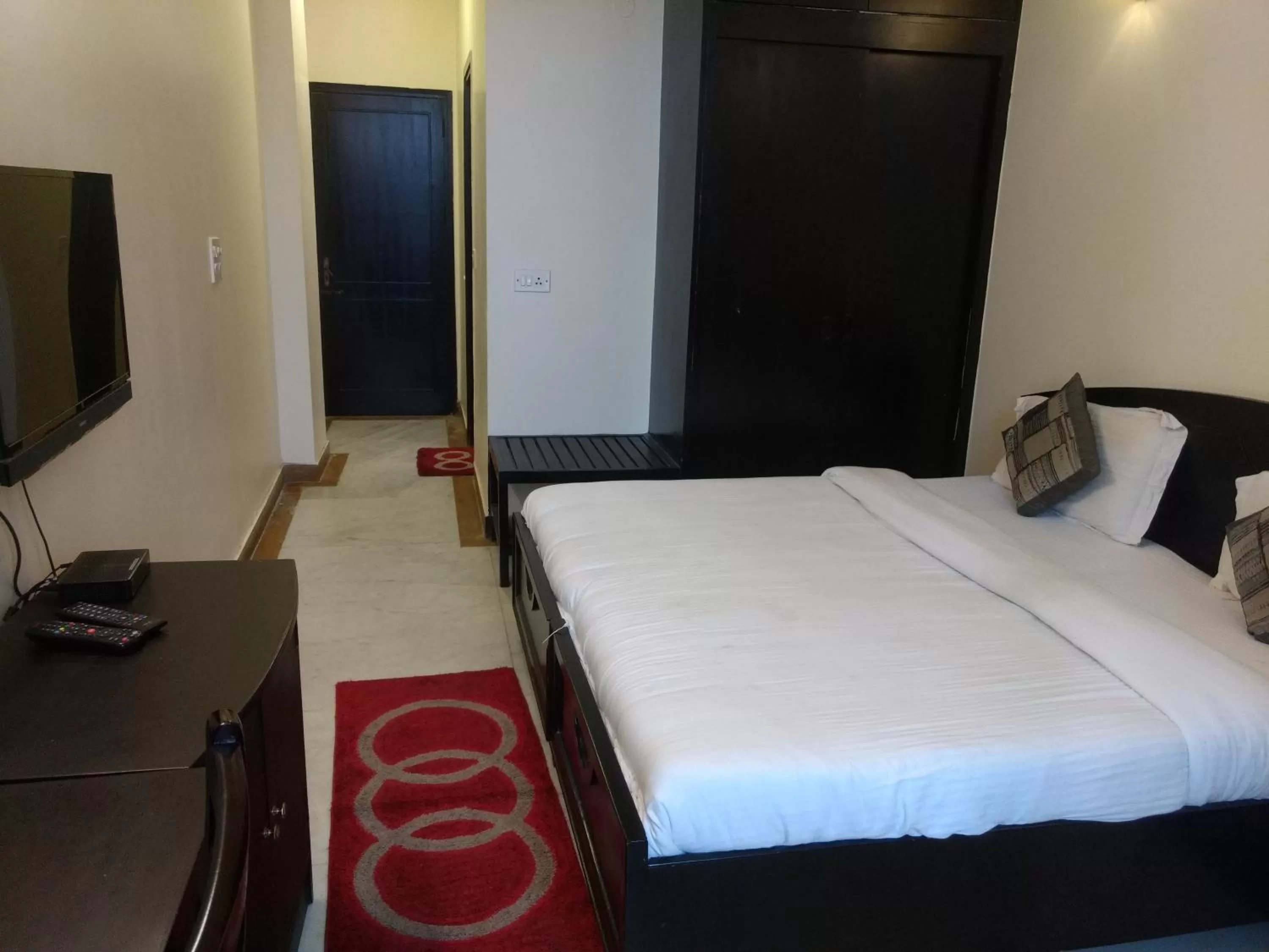 Bedroom, Bed in Hotel City Centre Inn - Nizamuddin Railway Station