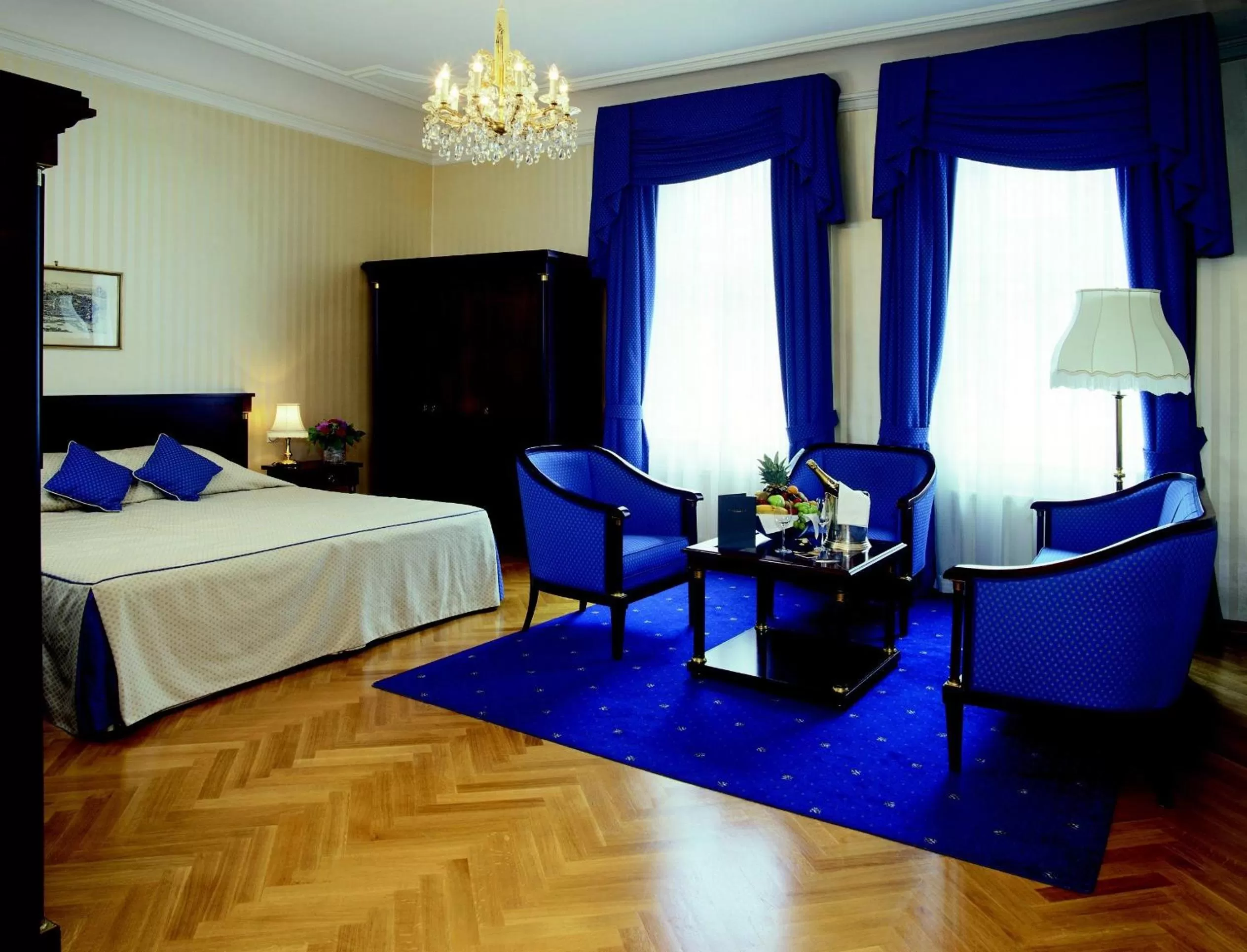 Photo of the whole room, Bed in Hotel Ambassador