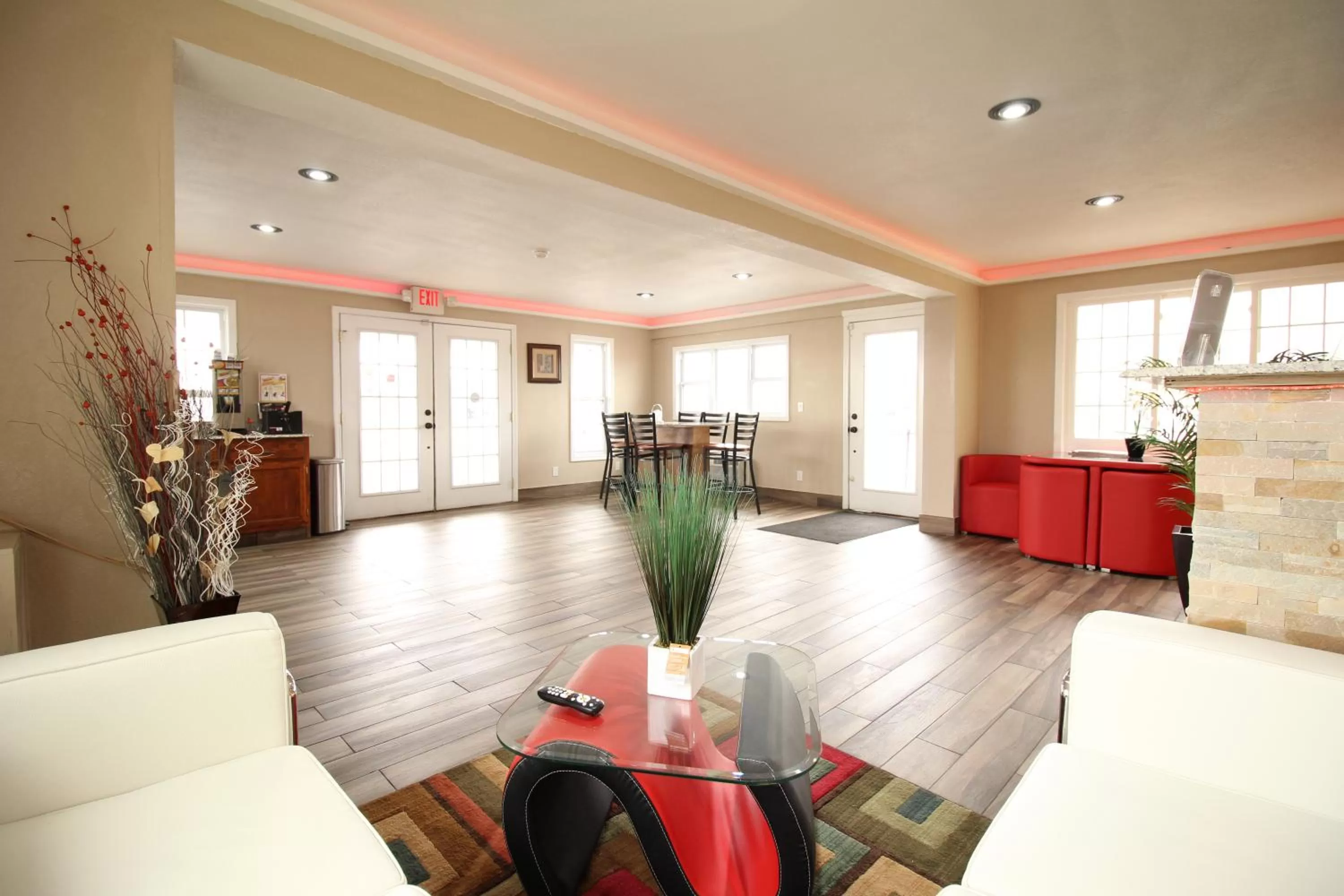 Lobby or reception in Westbridge Inn & Suites