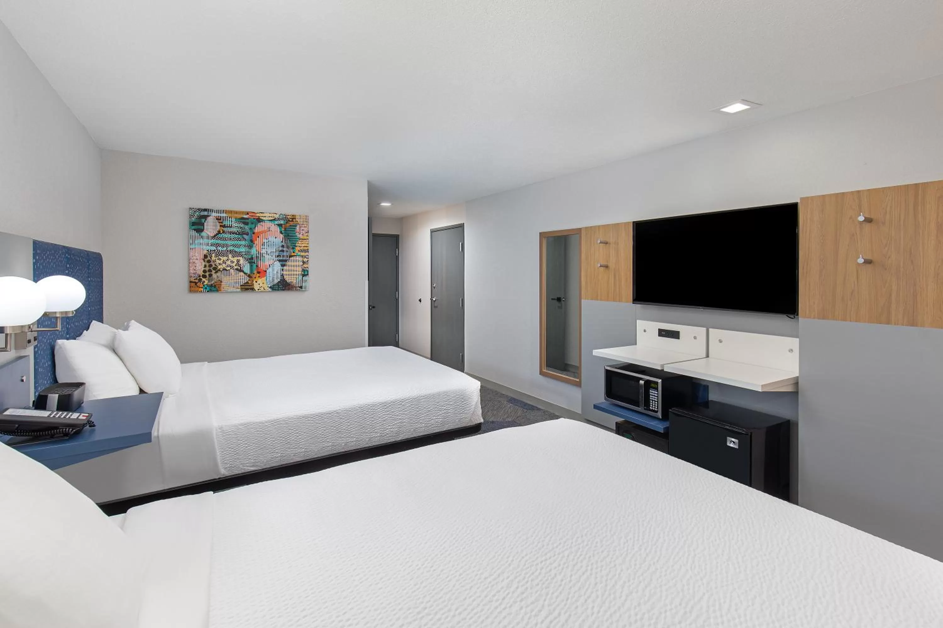 Microtel Inn & Suites by Wyndham Manchester - Newly Renovated