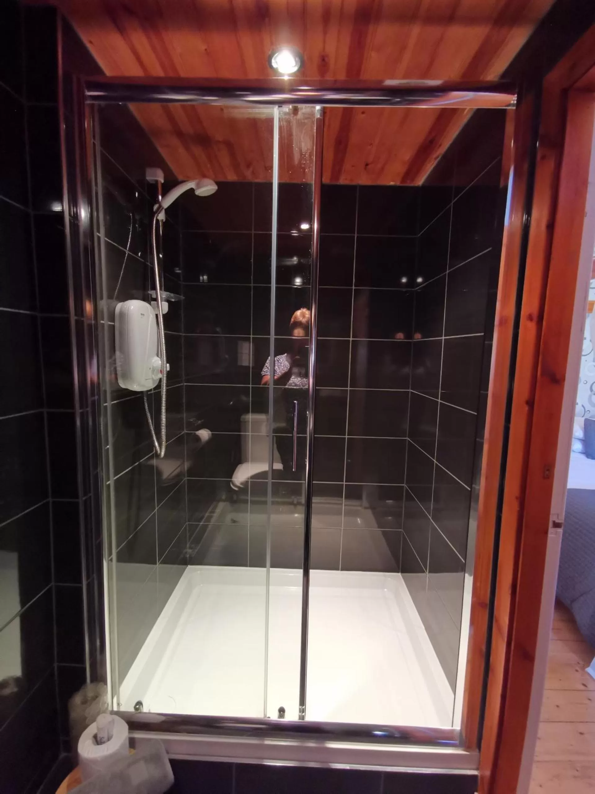 Bathroom in St Ronan's Hotel