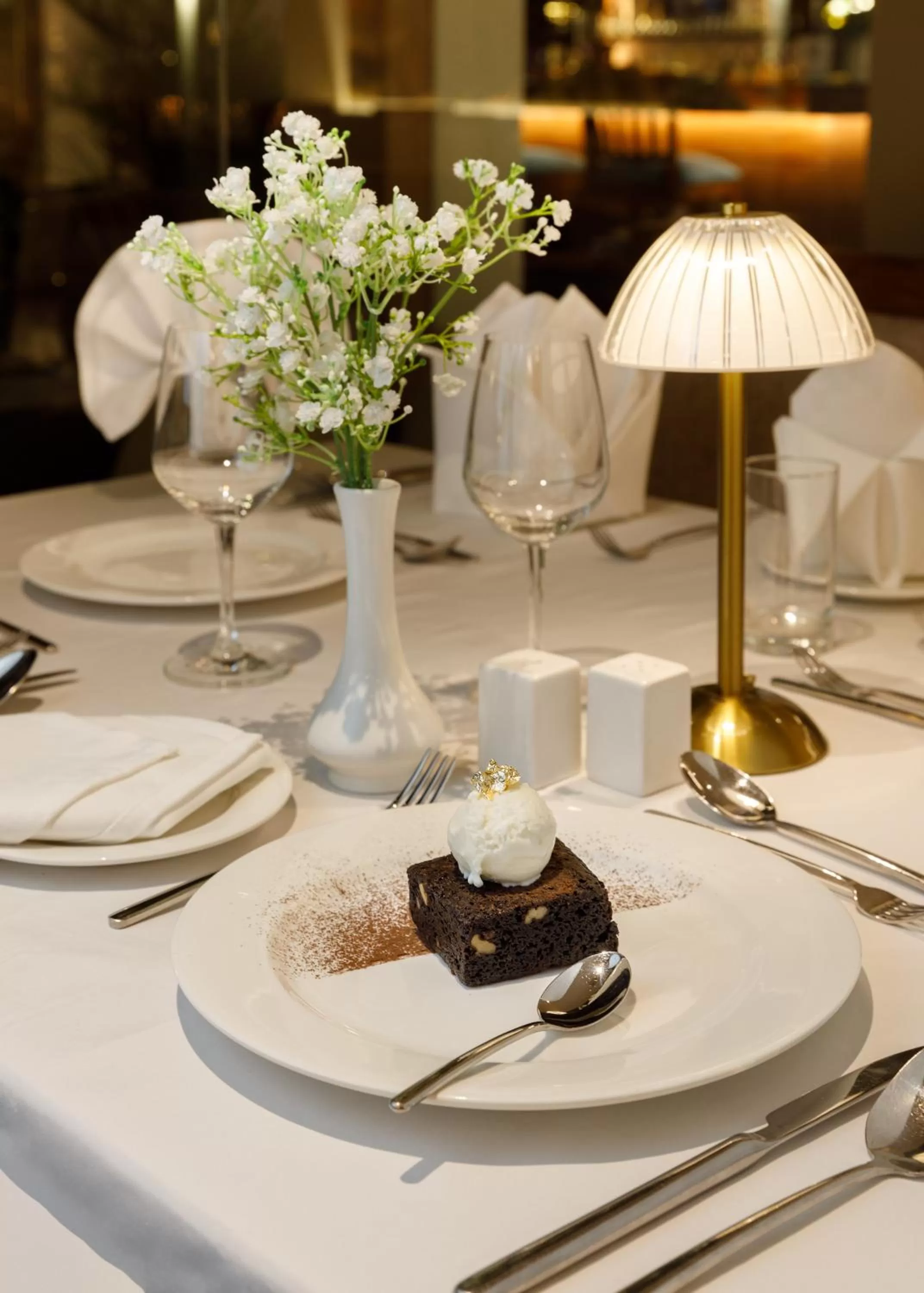 Restaurant/places to eat in Hotel Thrive, A Tropical Courtyard