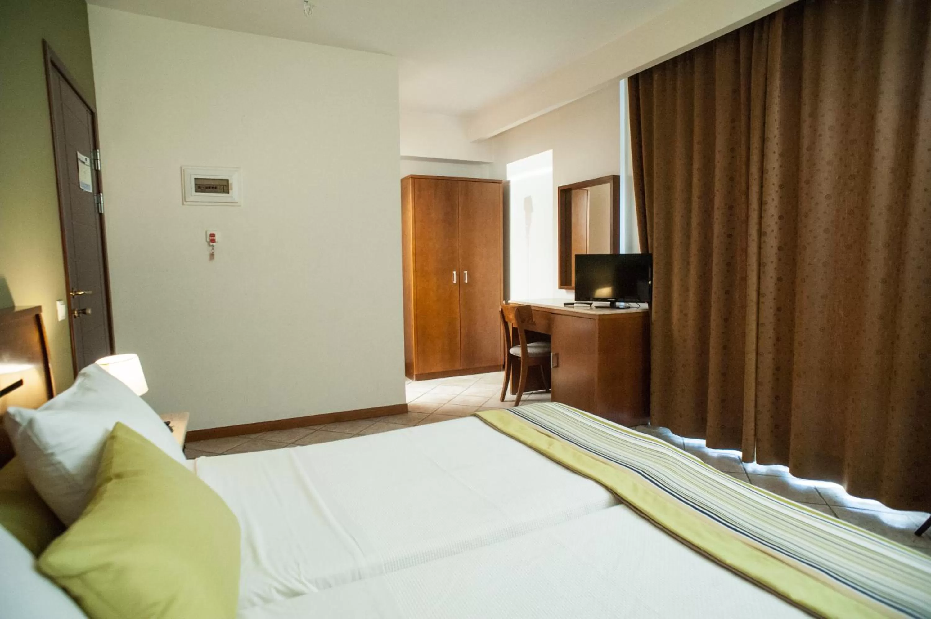 Bedroom, Bed in Hotel Aigli