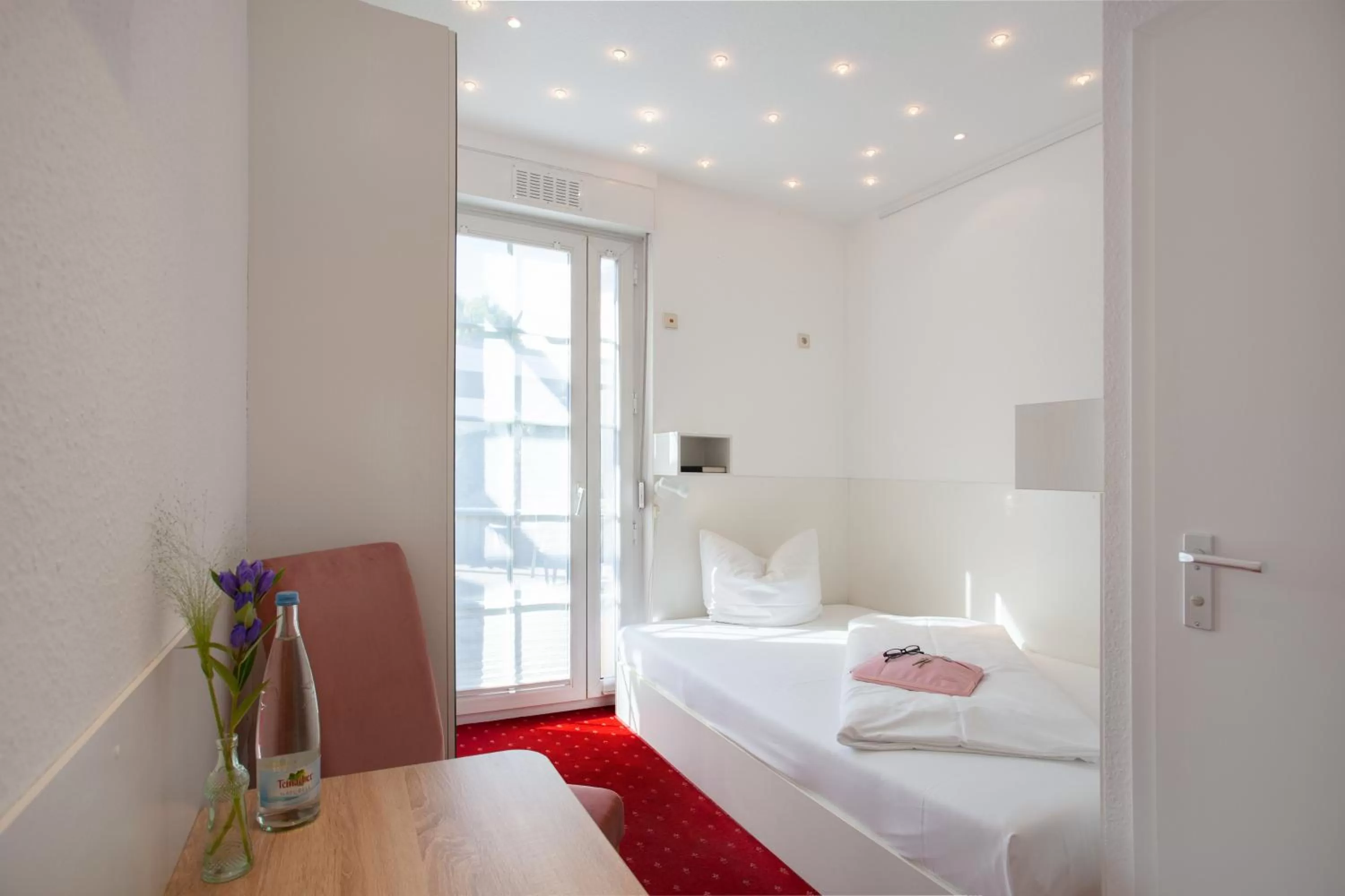 Photo of the whole room, Bed in Relax Hotel & SPA Stuttgart